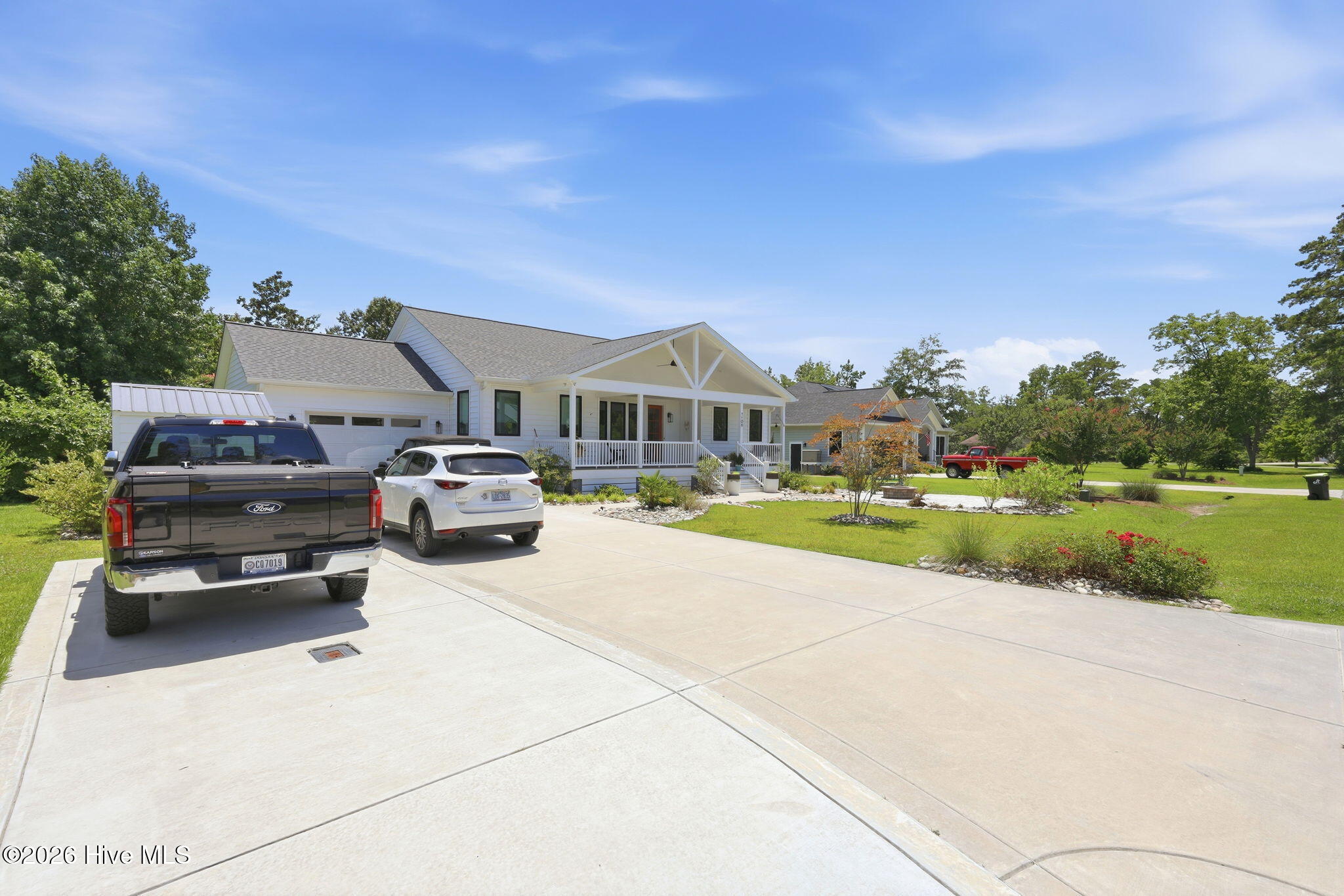 1106 Link Lane,Oriental