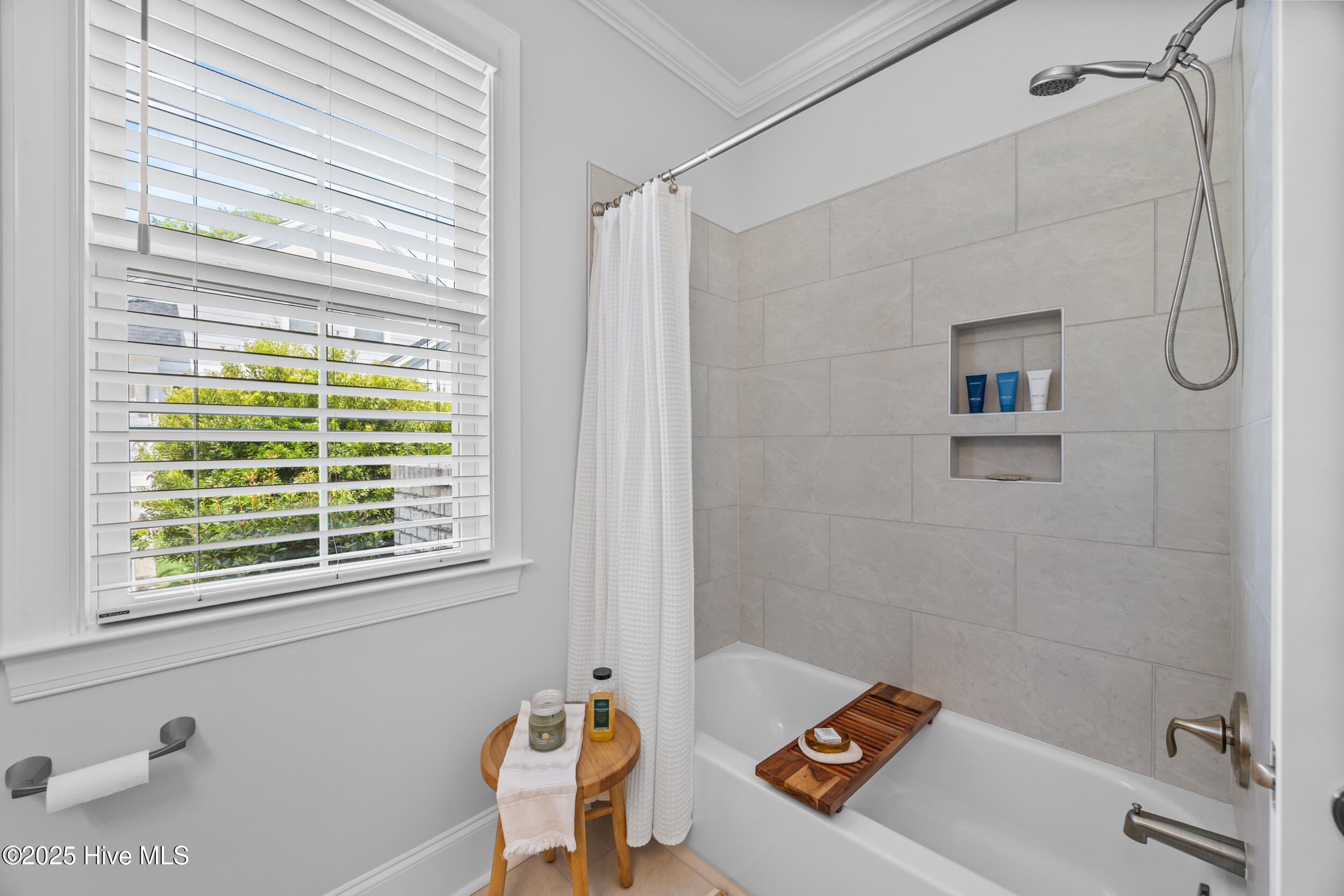 100515249 | Photo 42