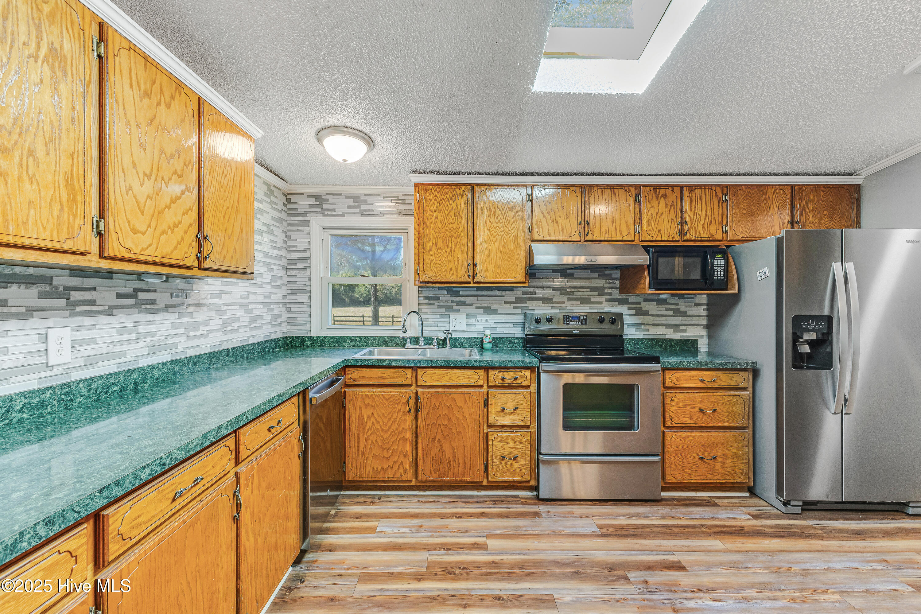 100539839 | Photo 14