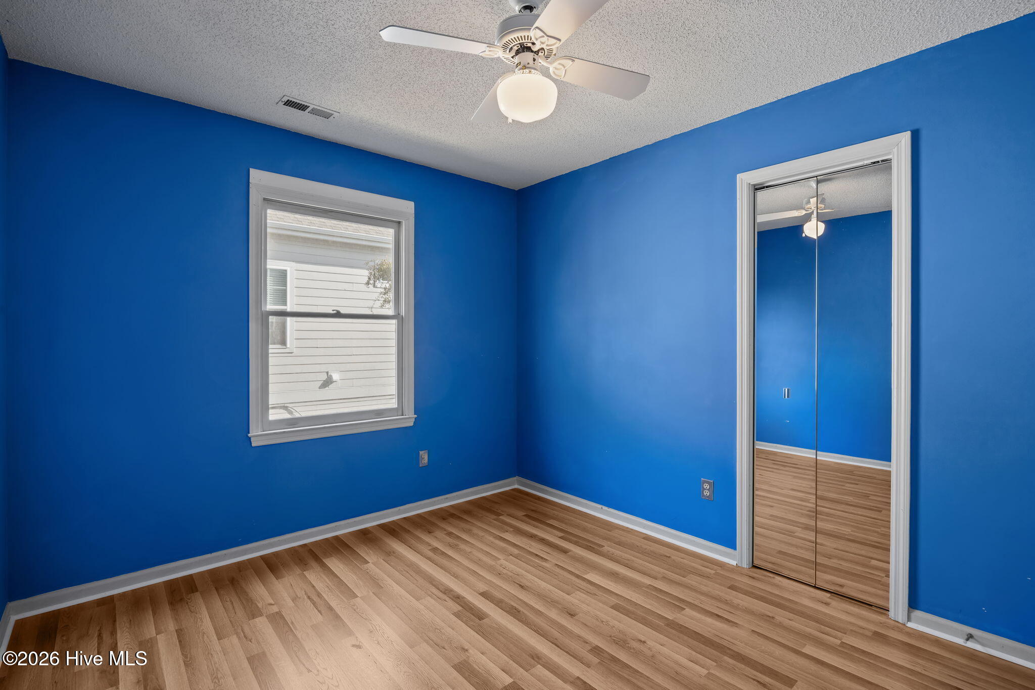 100558254 | Photo 22