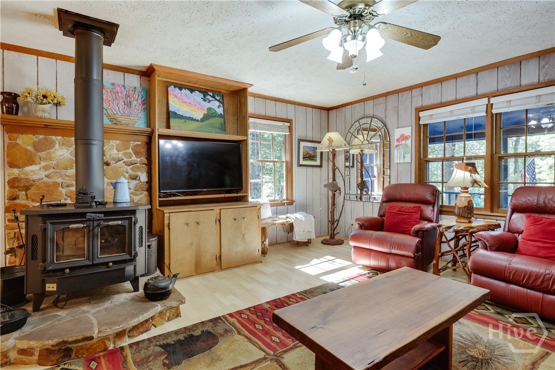 3383 Wolf Drive