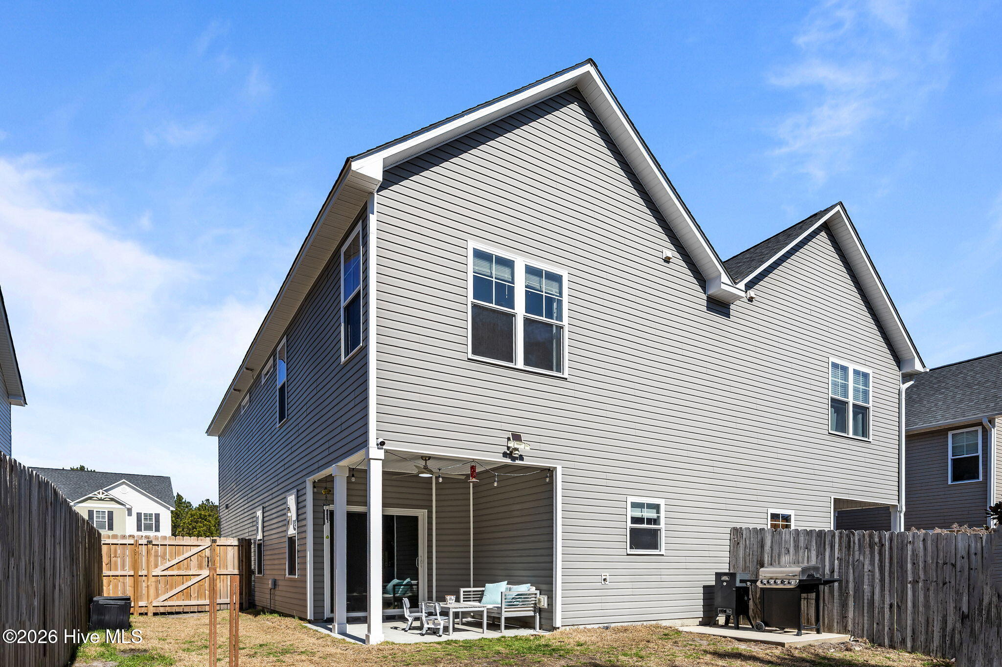 100556762 | Photo 38