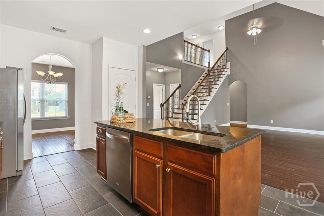 204 Waverly Lane