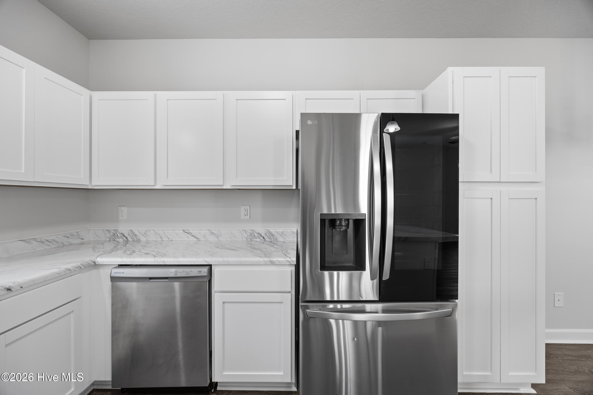 100557610 | Photo 17