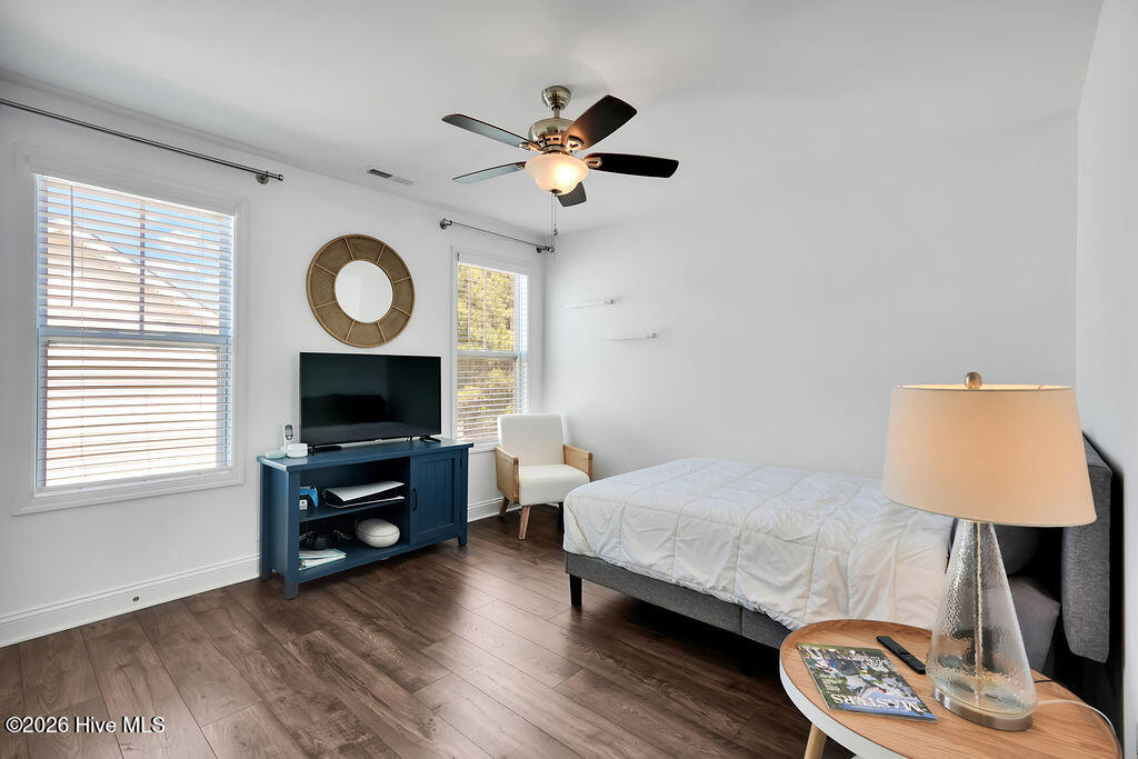 100565738 | Photo 28