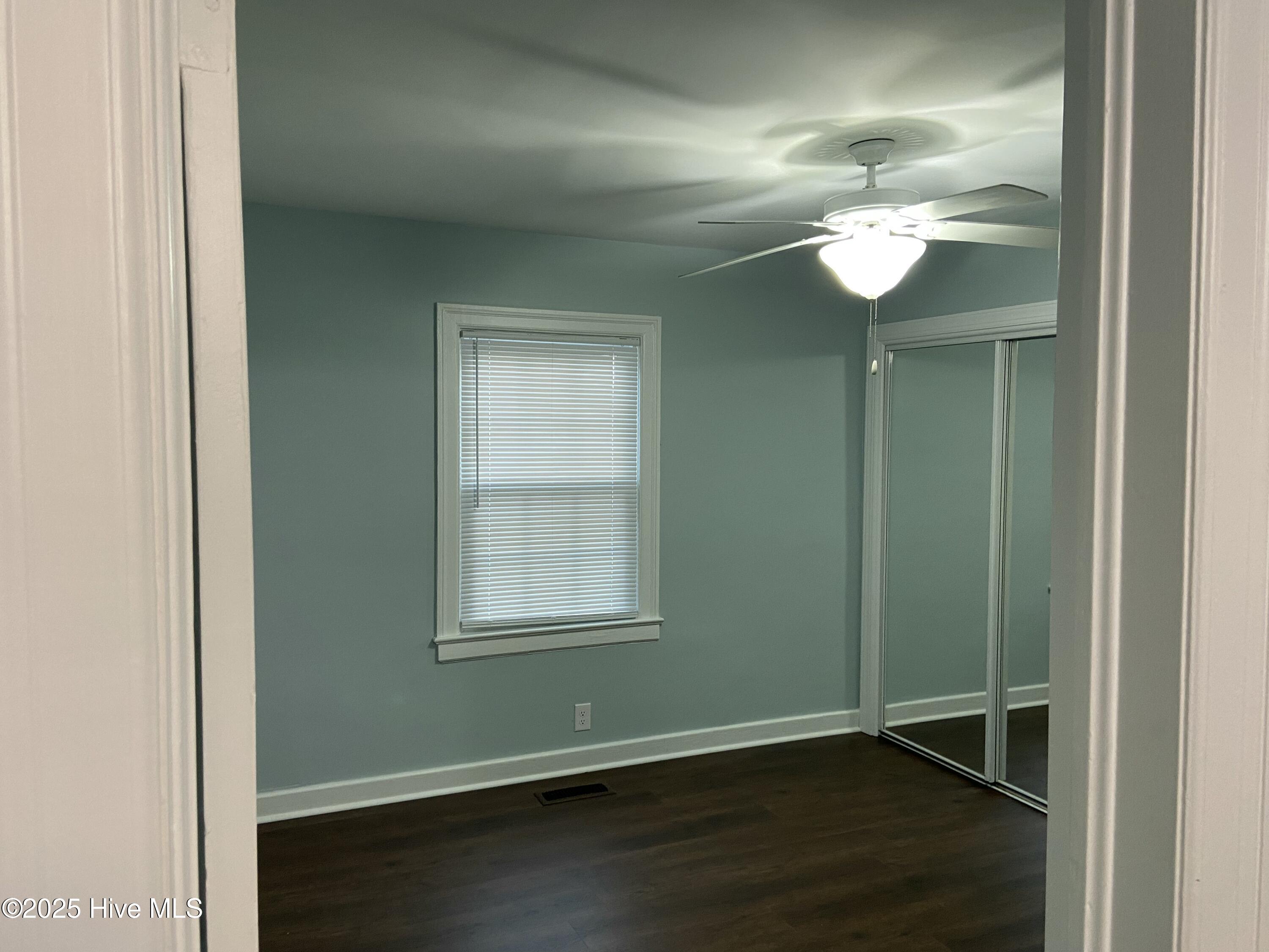 100552919 | Photo 12