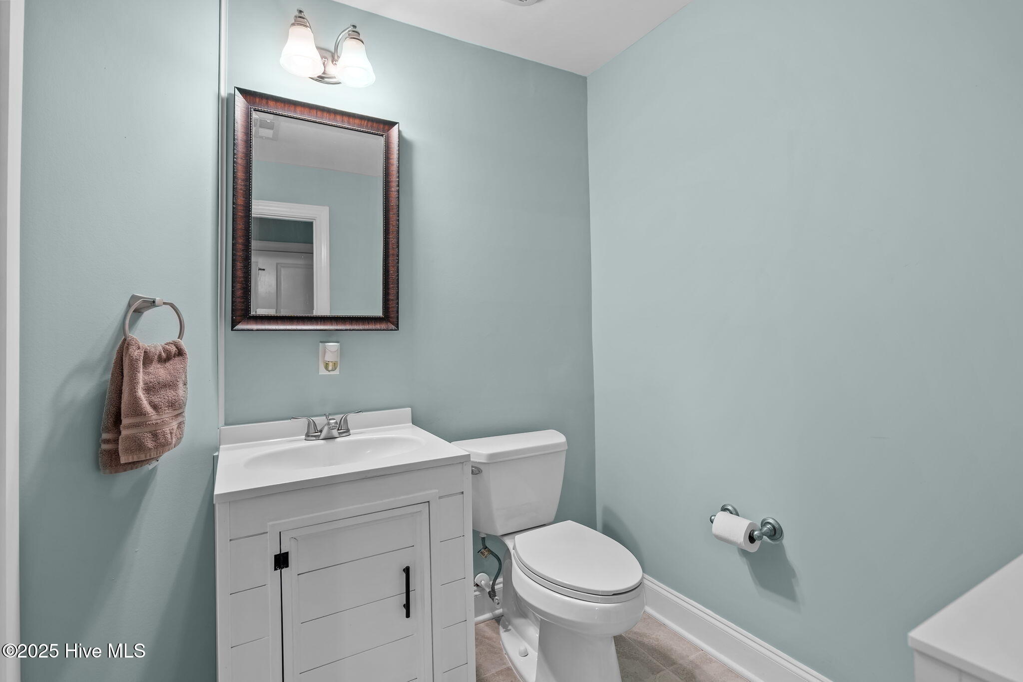 100535787 | Photo 27