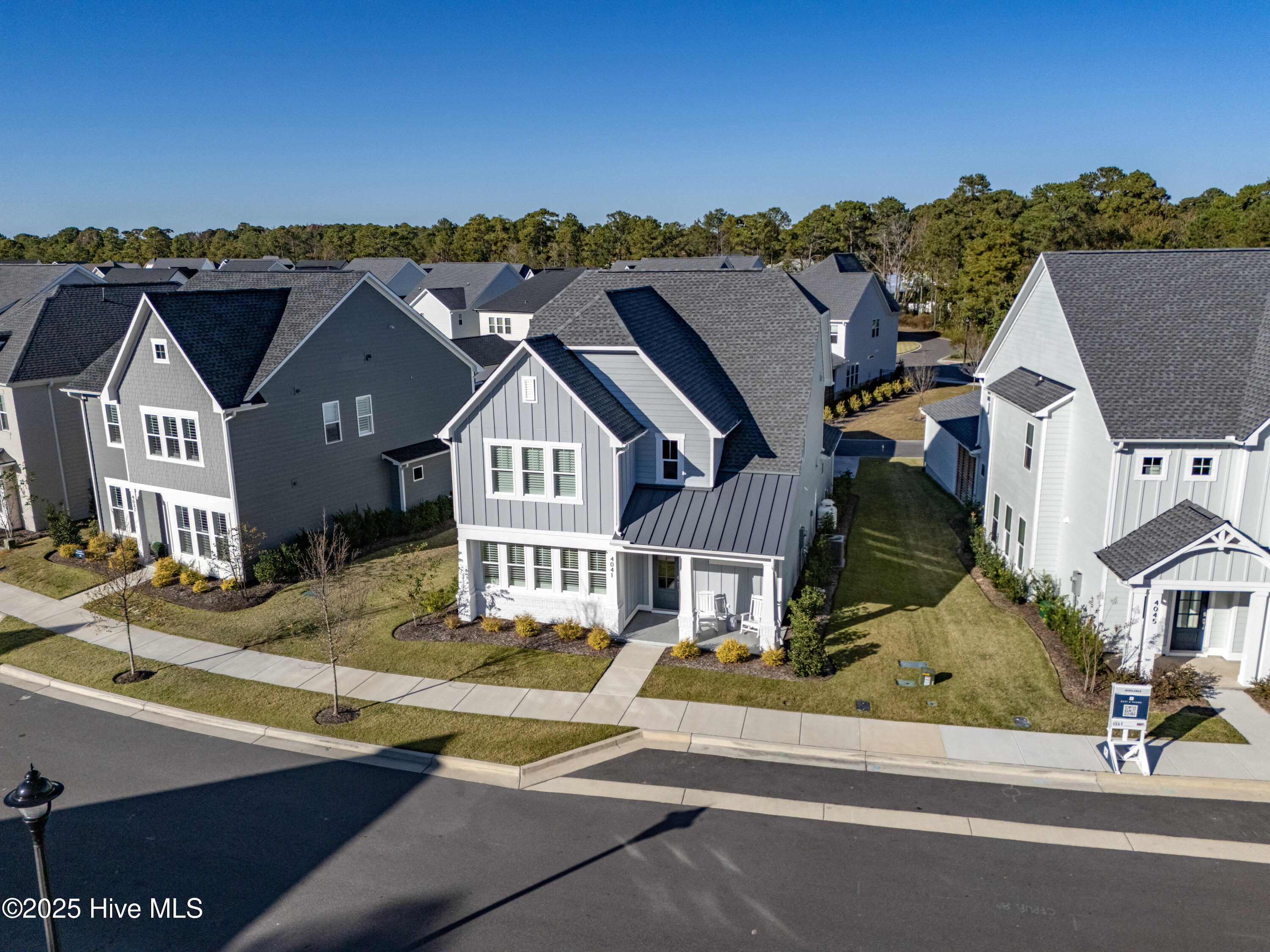 100541296 | Photo 31