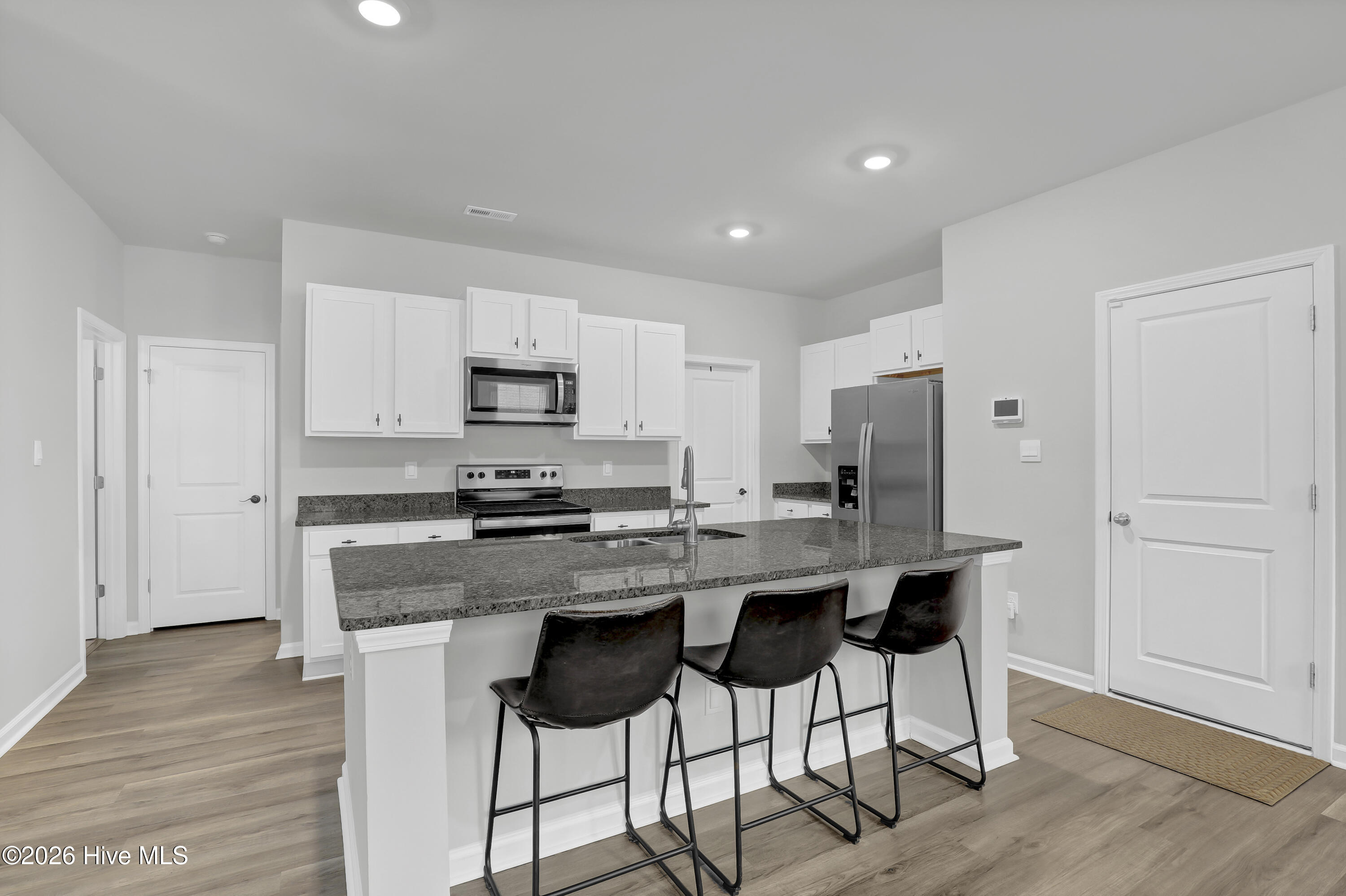 100554591 | Photo 13