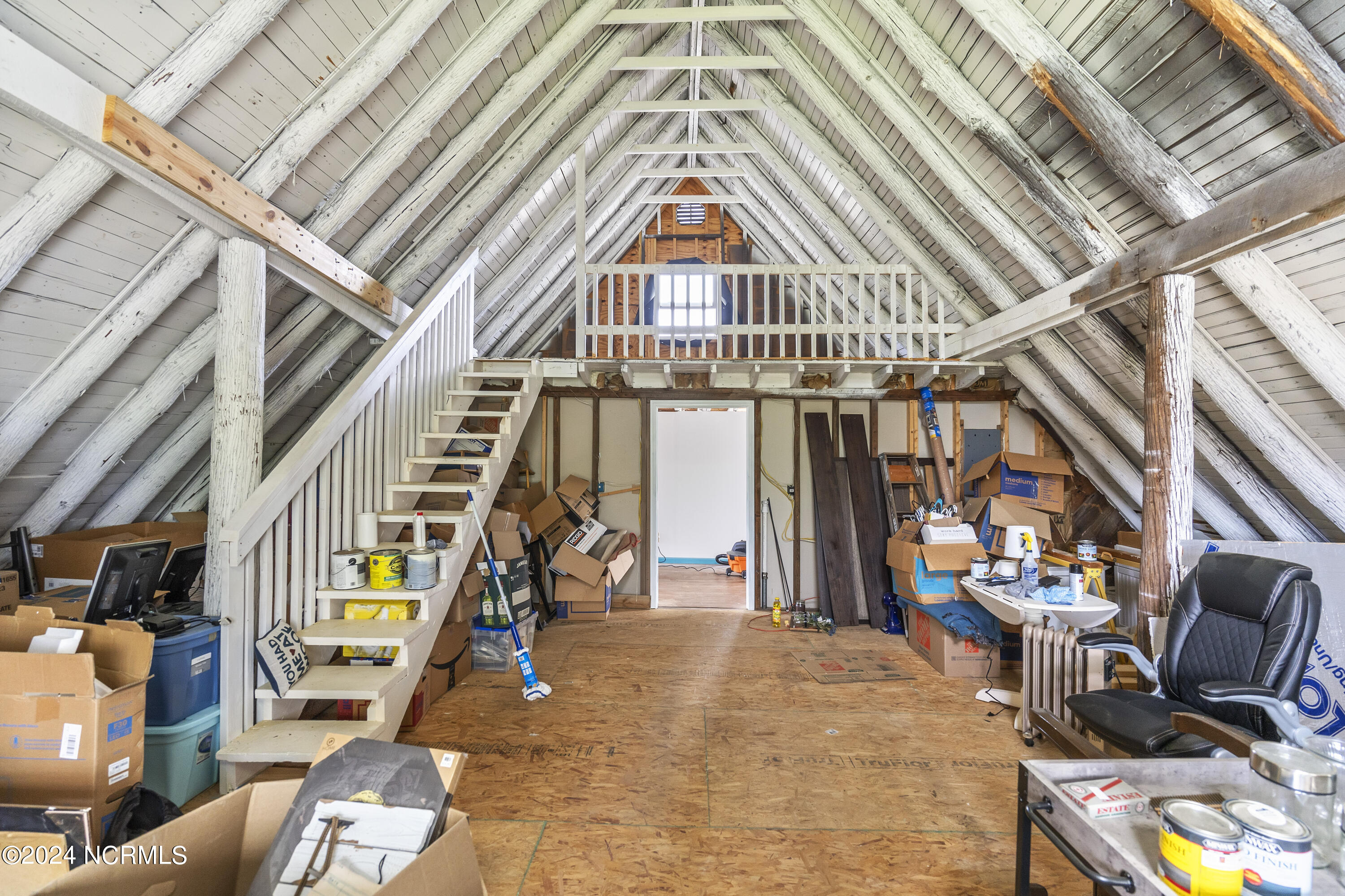 100488510 | Photo 38