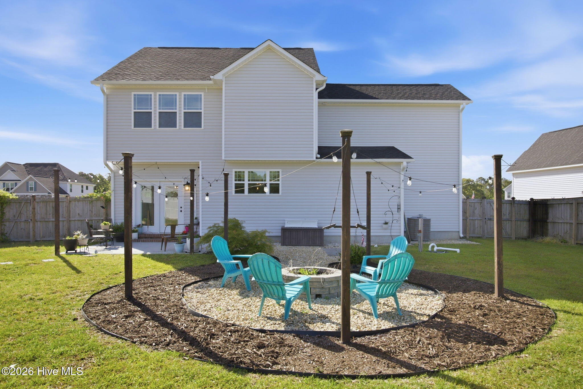 100570576 | Photo 38