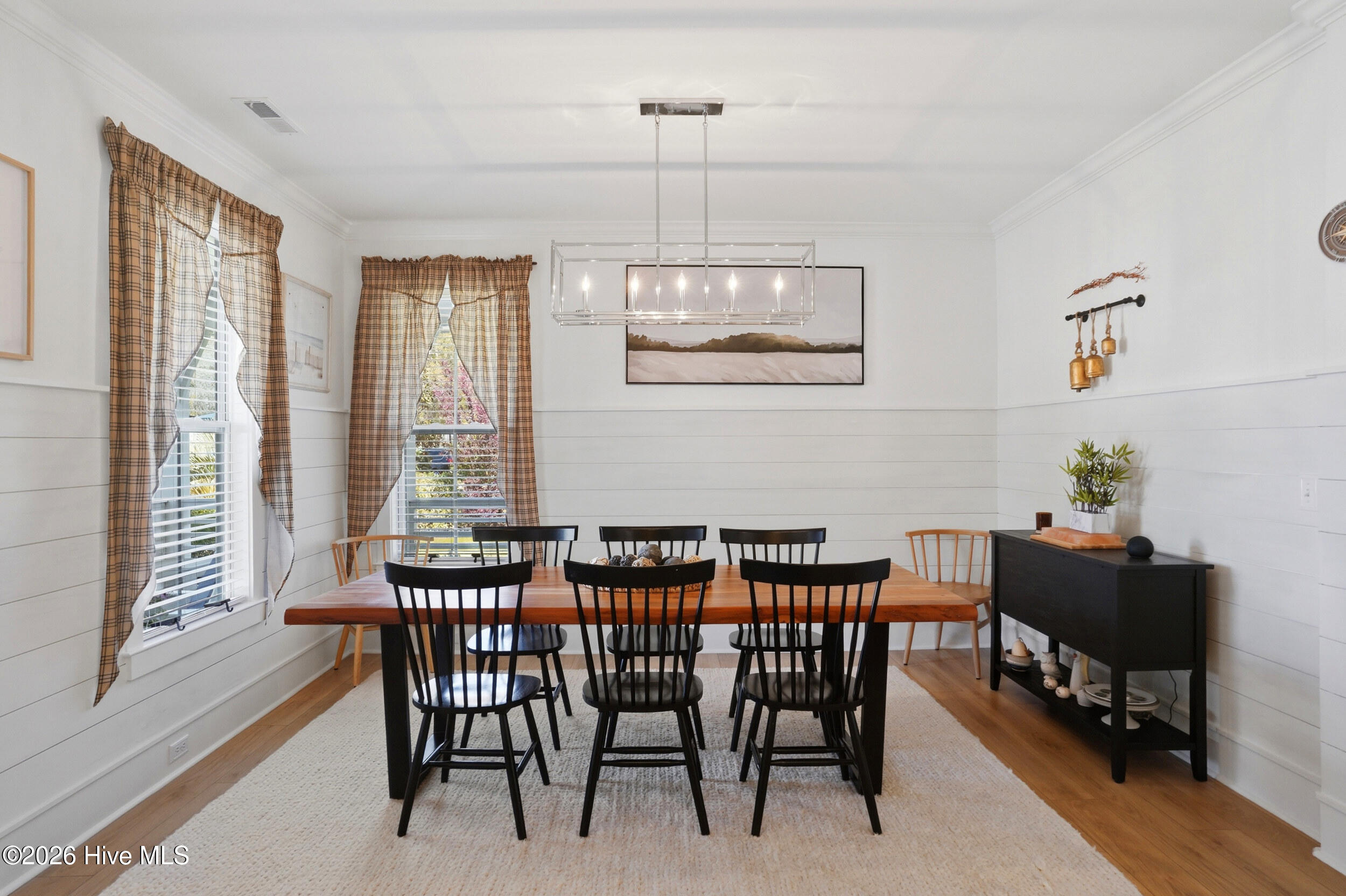 100565471 | Photo 11