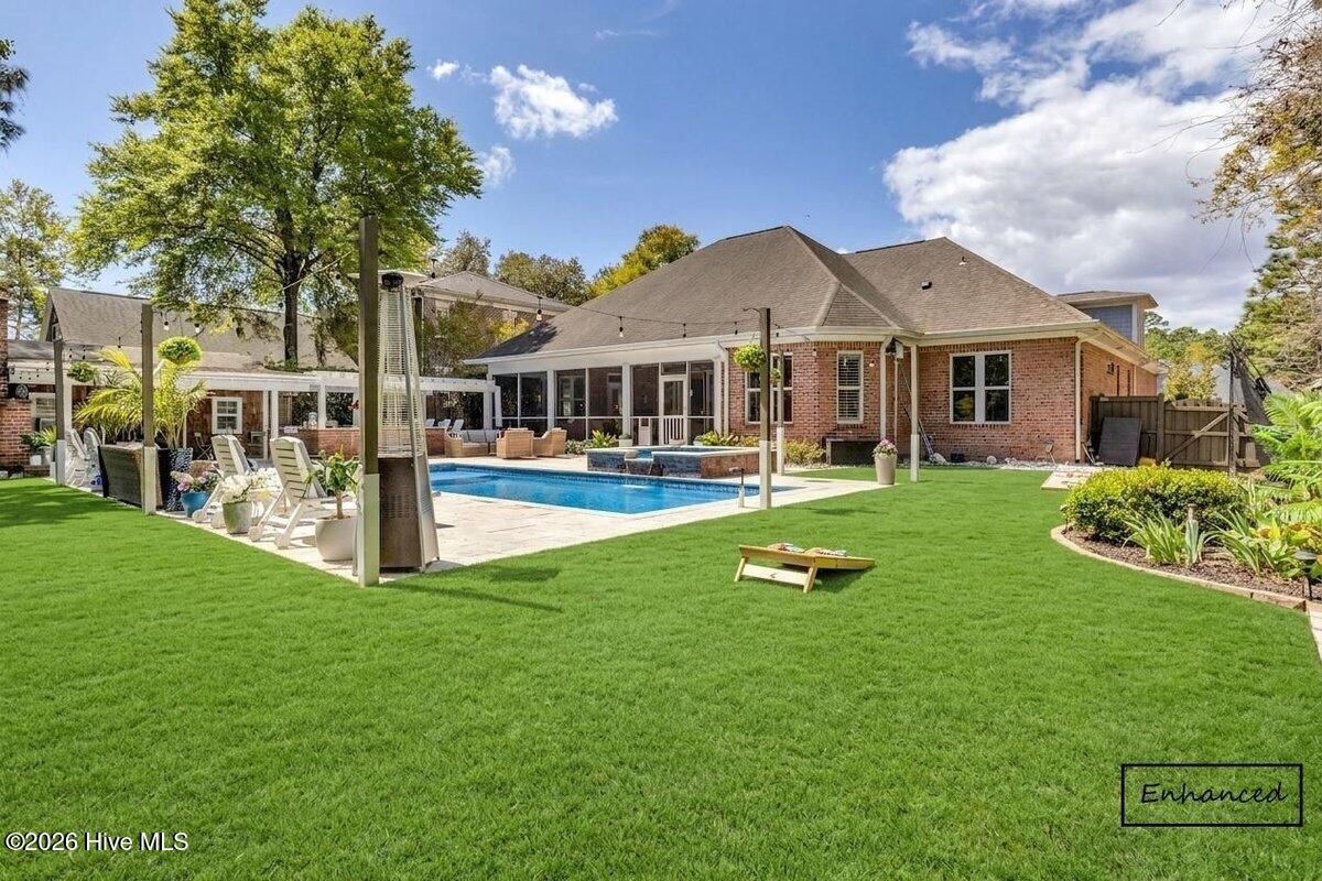 100564665 | Photo 53