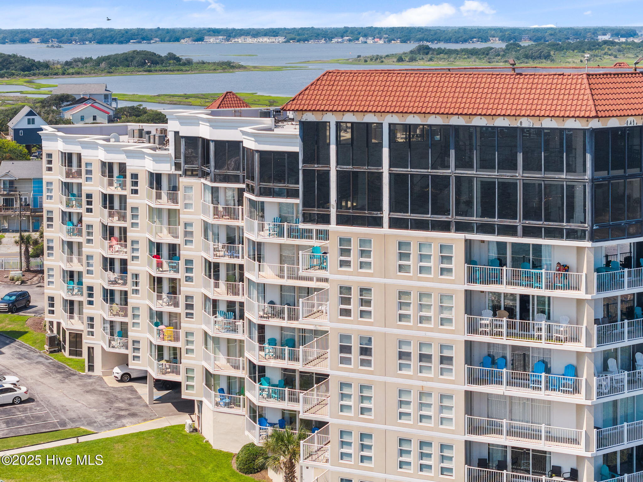 100528908 | Photo 37