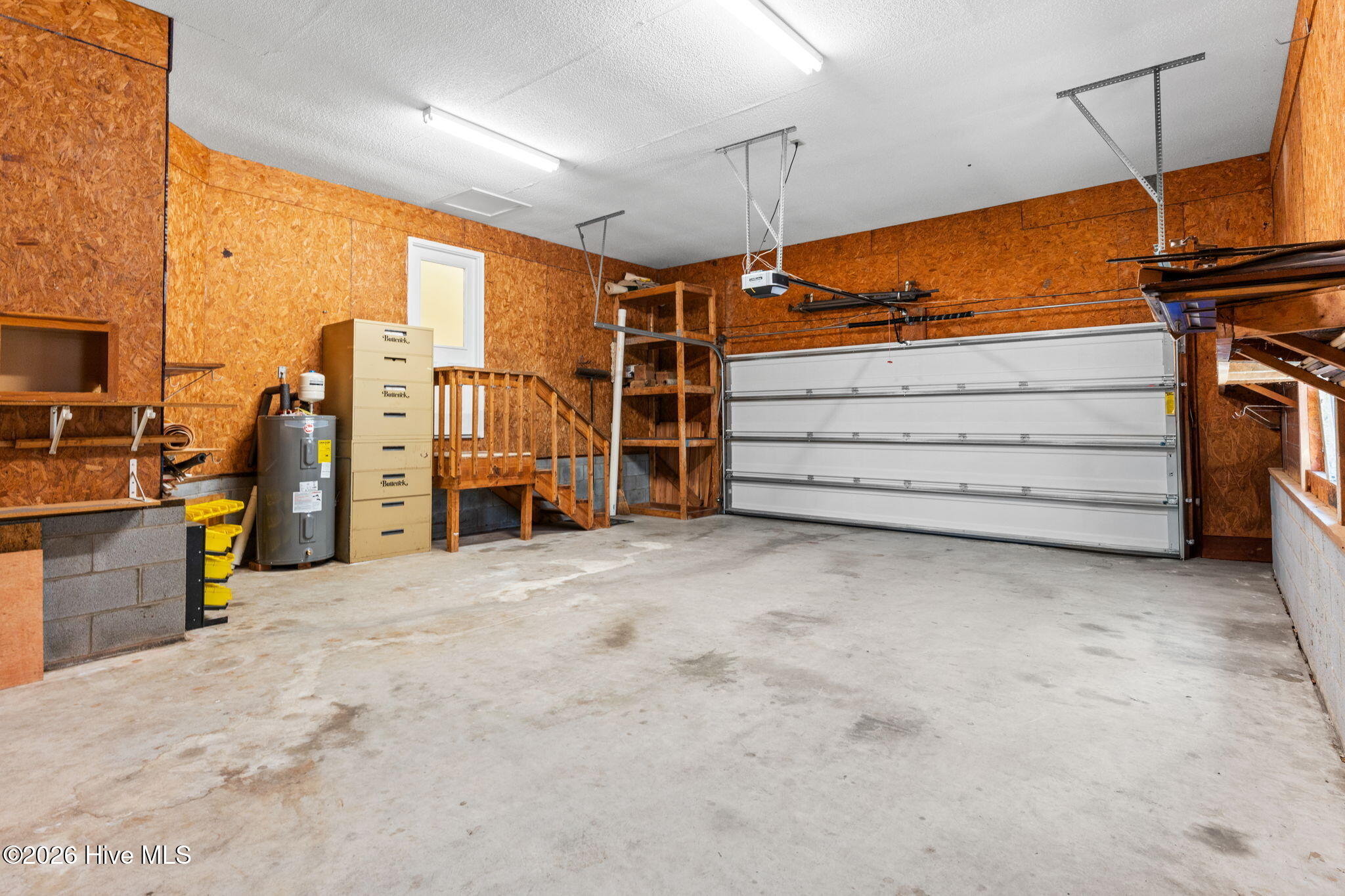 100548556 | Photo 44