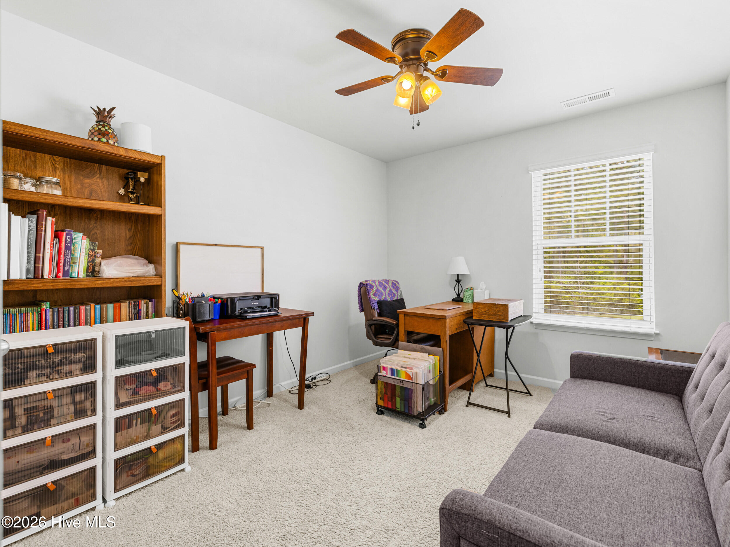 100567072 | Photo 41