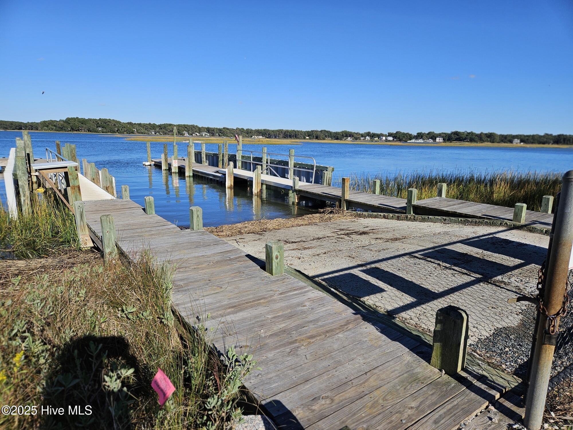 100539061 | Photo 15