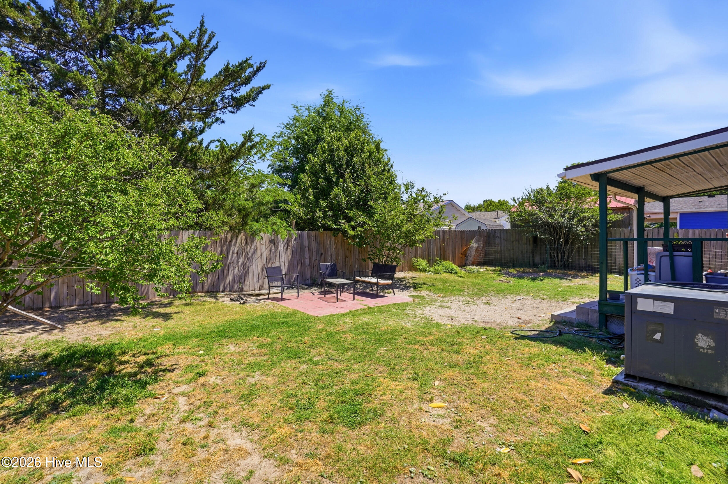 100569235 | Photo 28