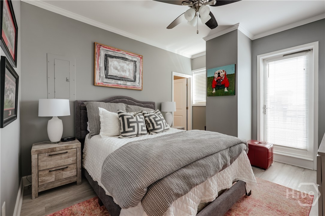 250 W Broad Street 801