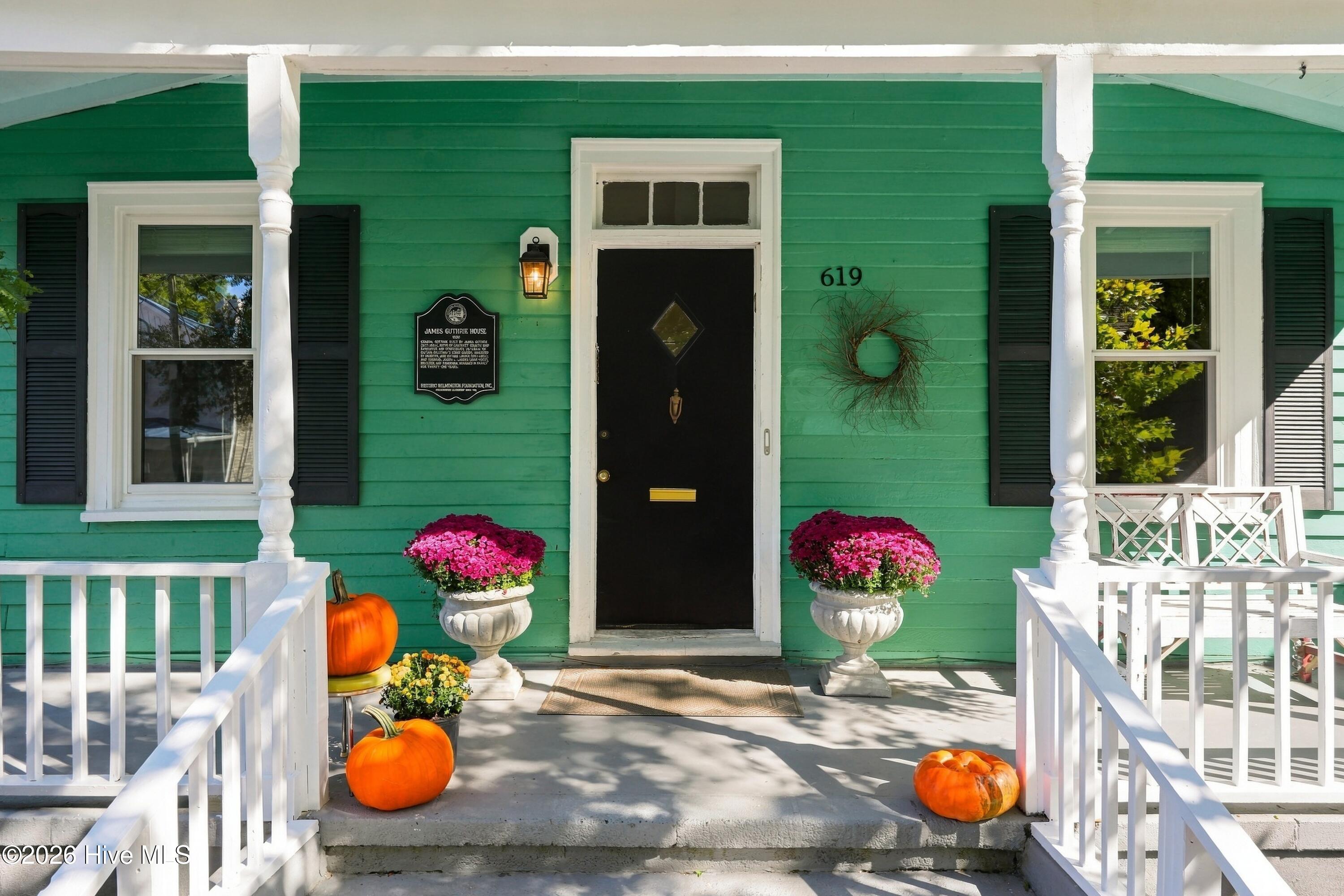 3_front porch