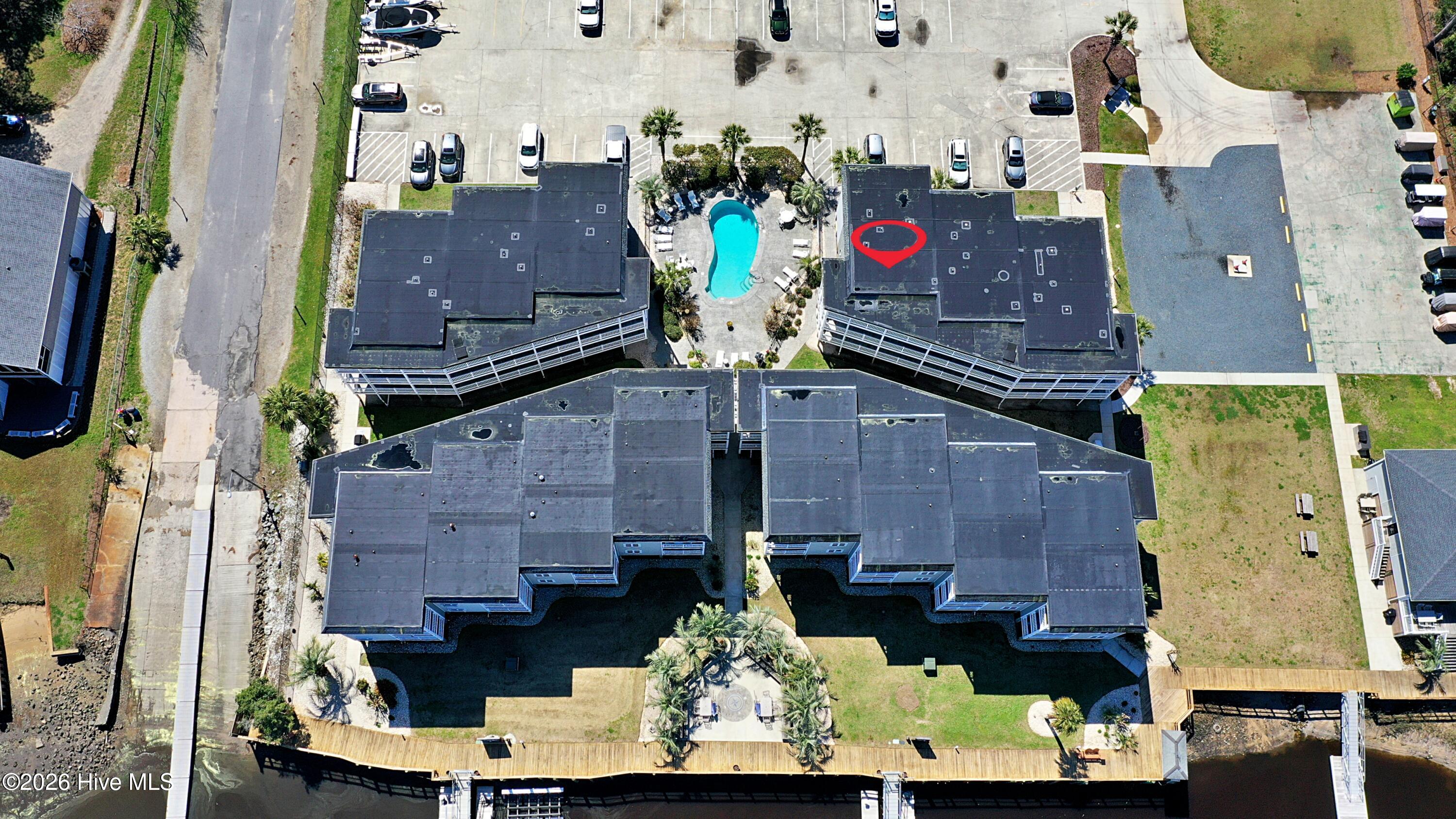 100561777 | Photo 39