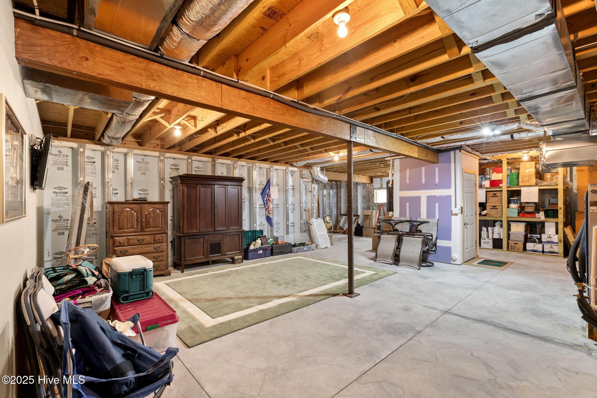 100567588 | Photo 42