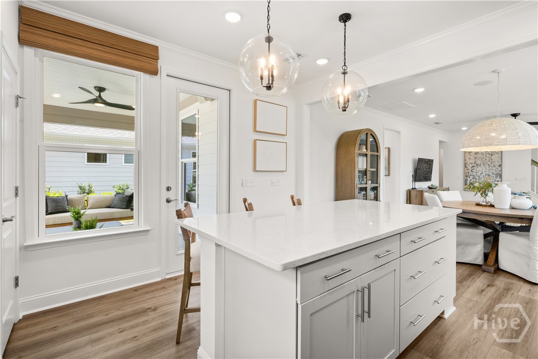 Pictures, photographs, colors, features, and sizes are for illustration purposes only and will vary from the homes as built.