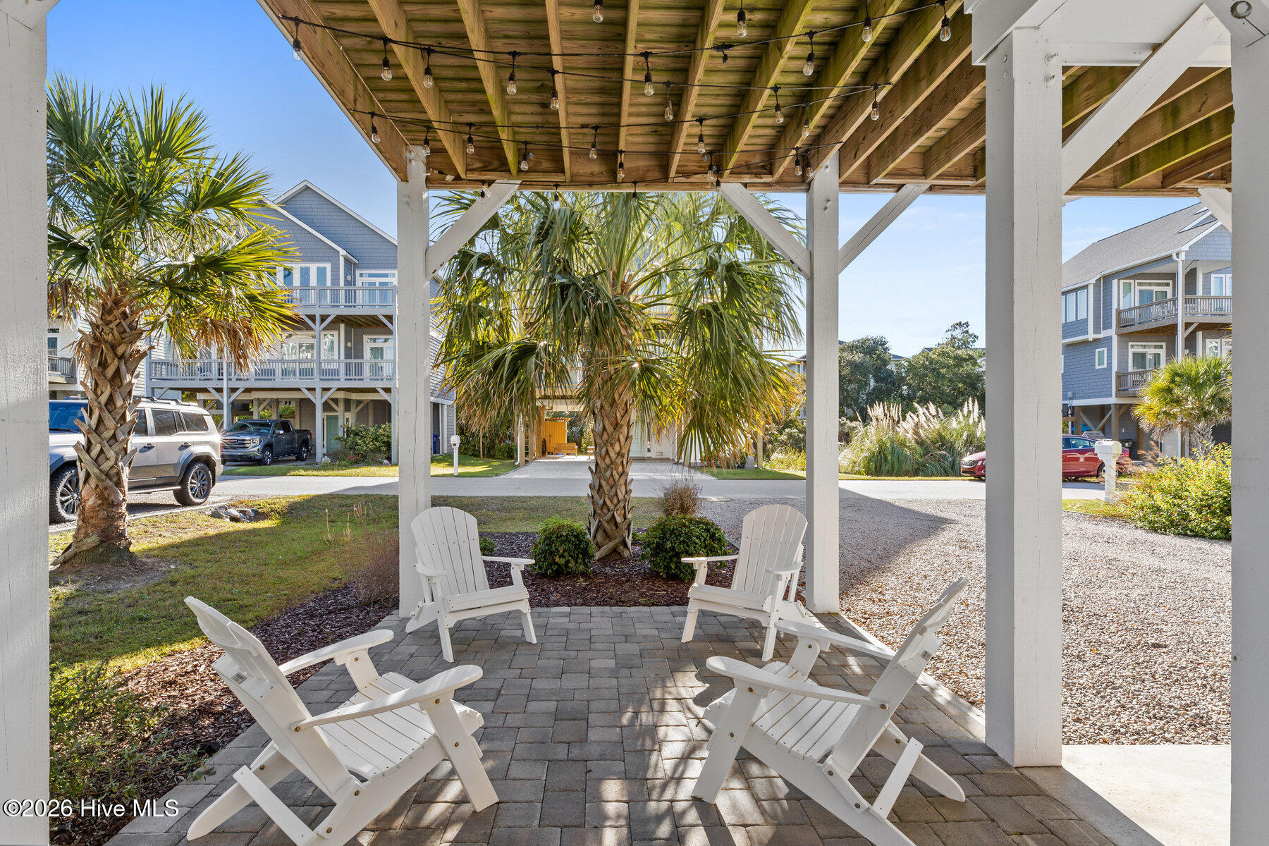 100555892 | Photo 38