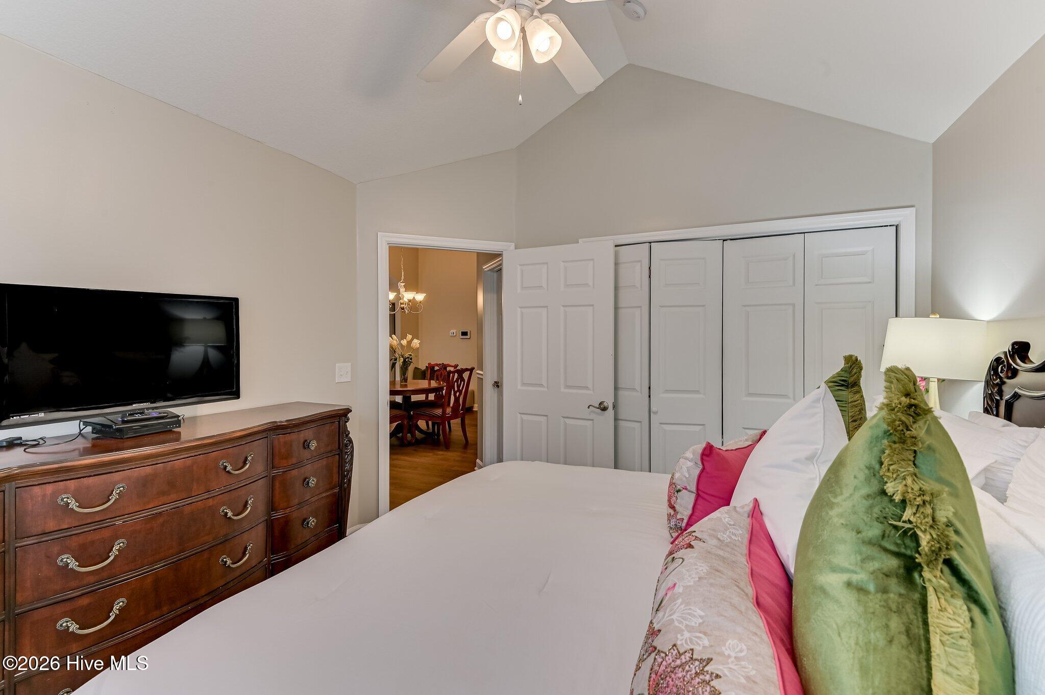 2nd bedroom