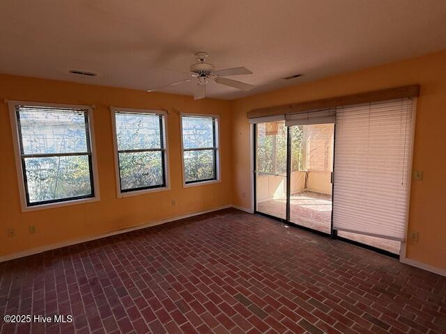 100544577 | Photo 18