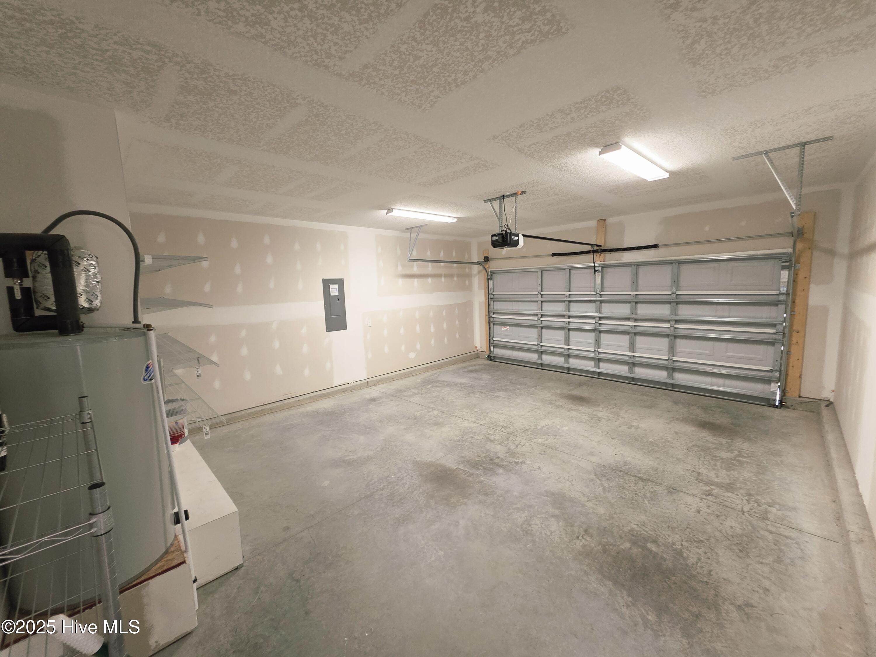 100545567 | Photo 15