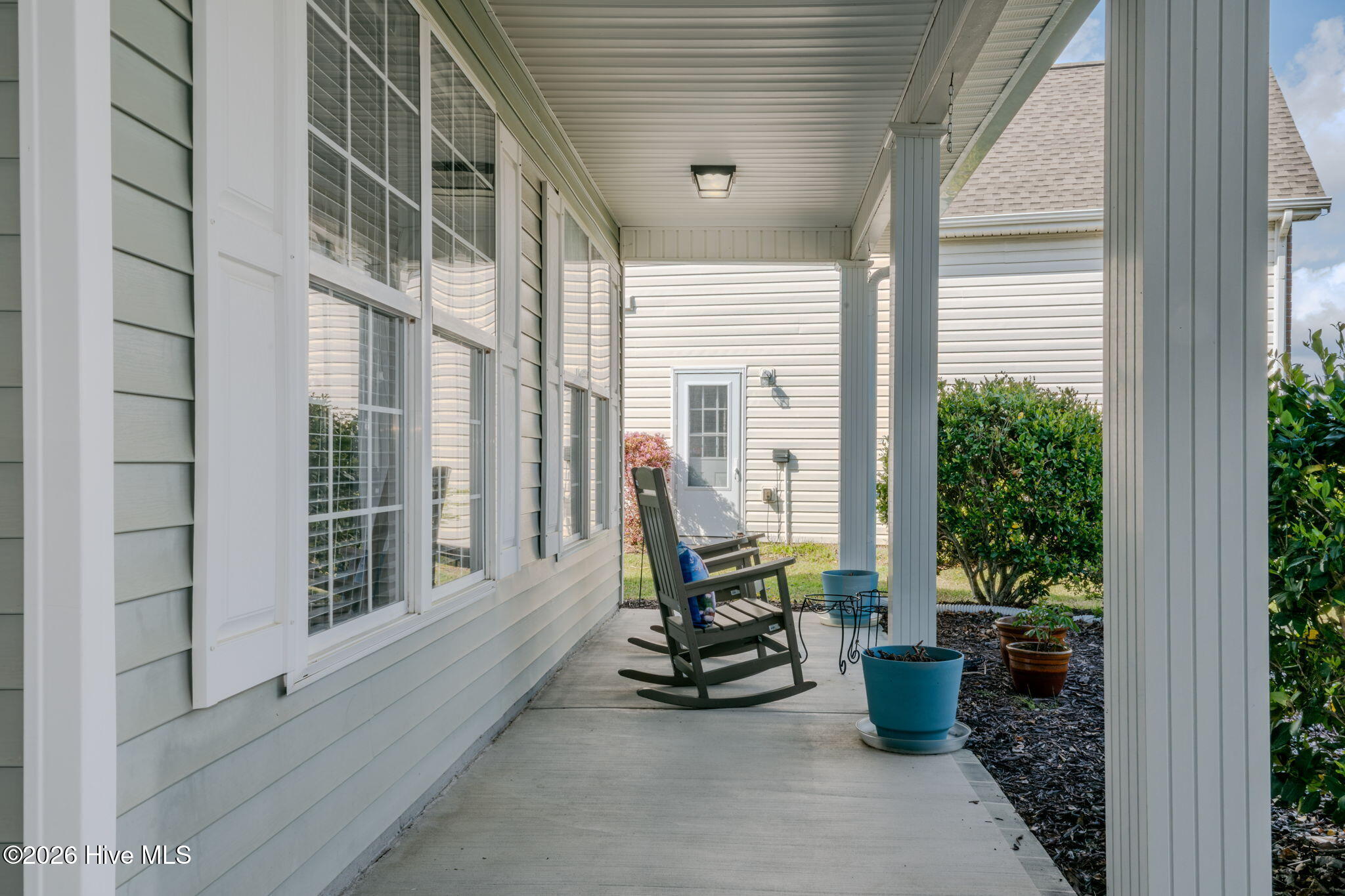 100562762 | Photo 25