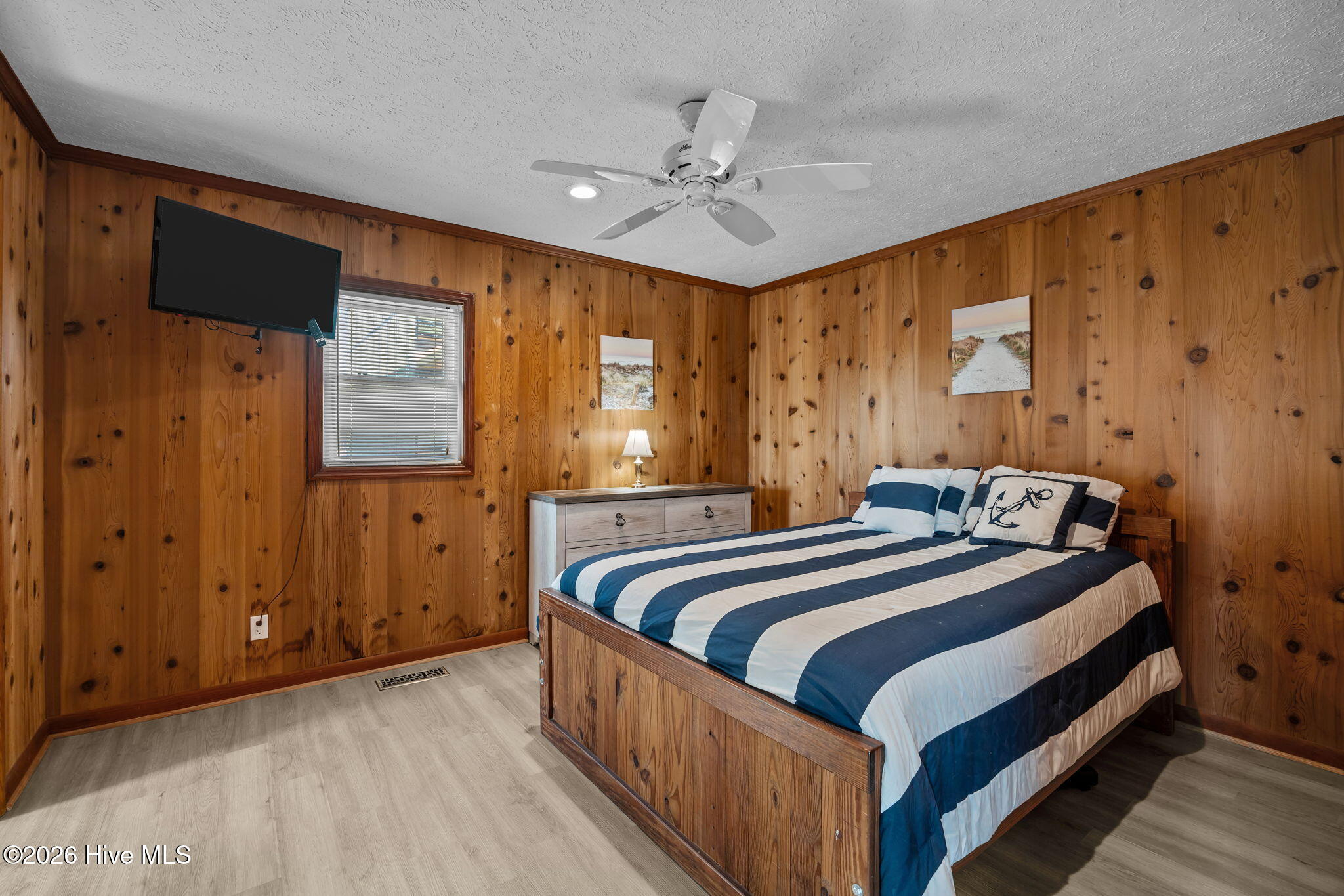 100545181 | Photo 14