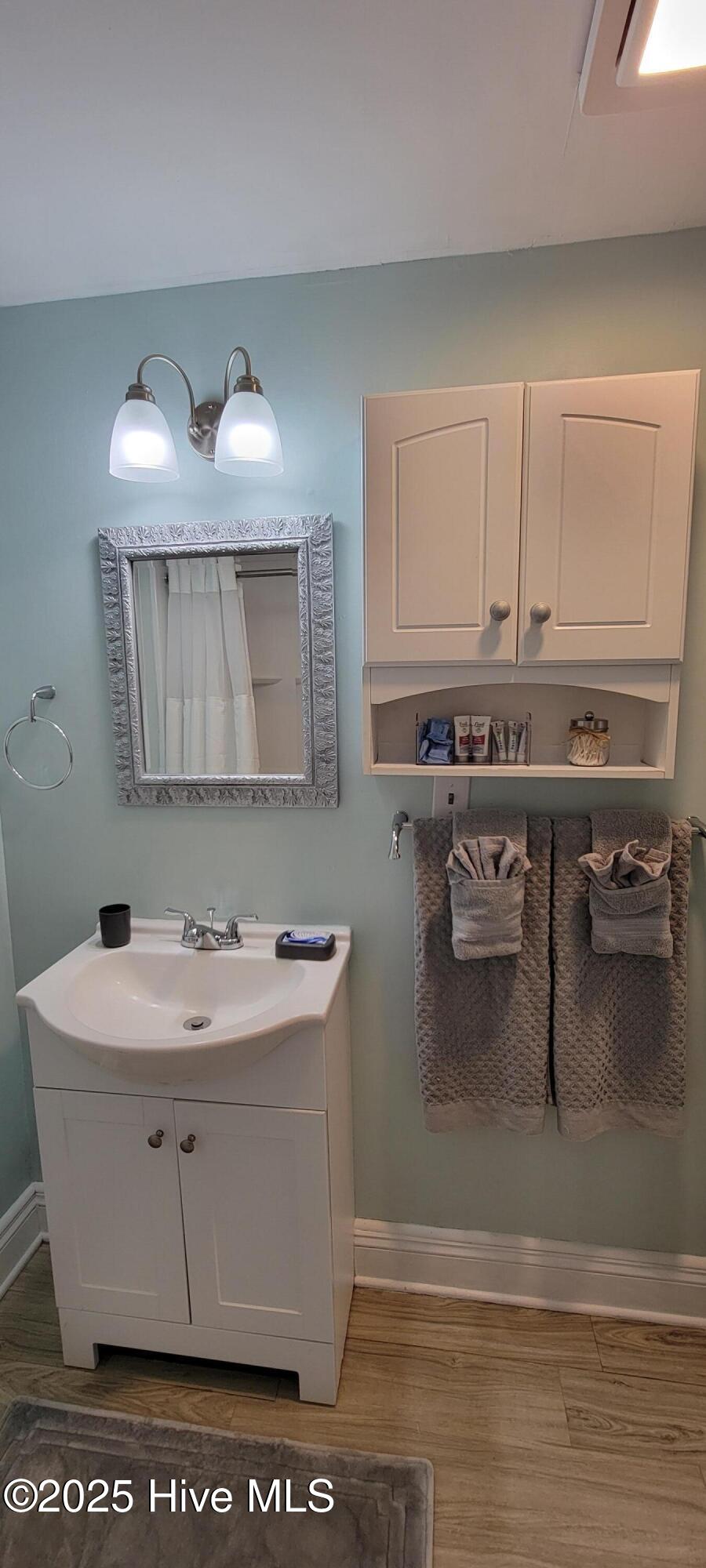 100538721 | Photo 35