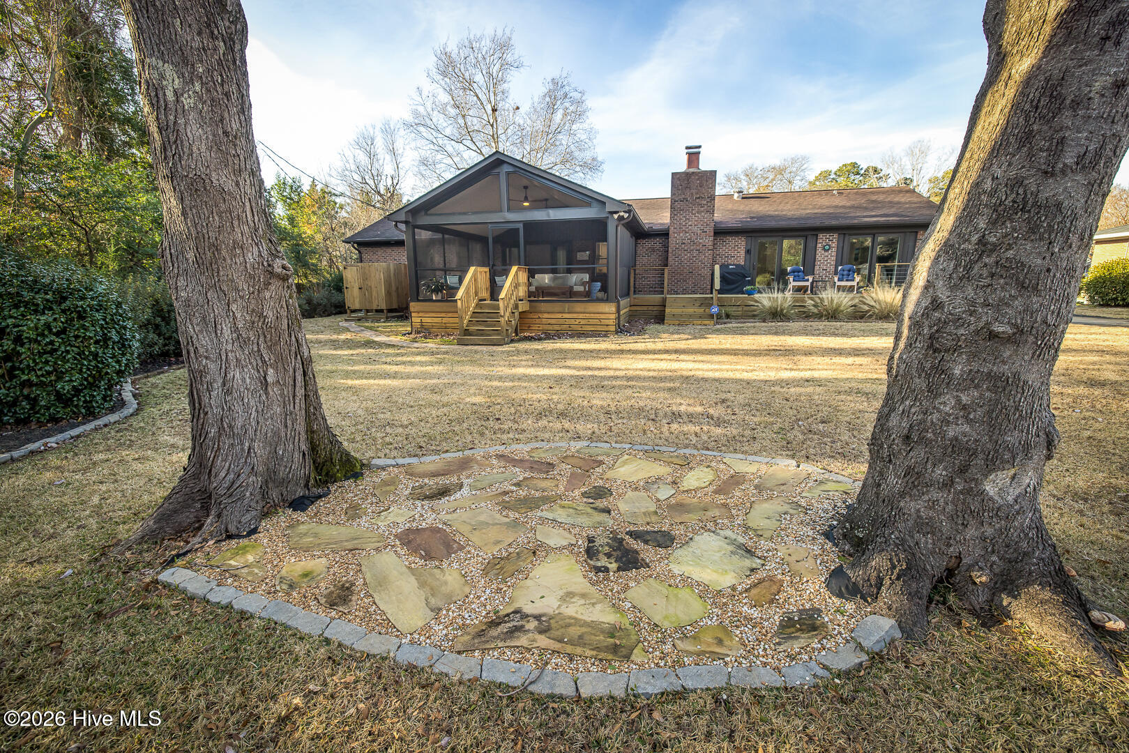 100553040 | Photo 47