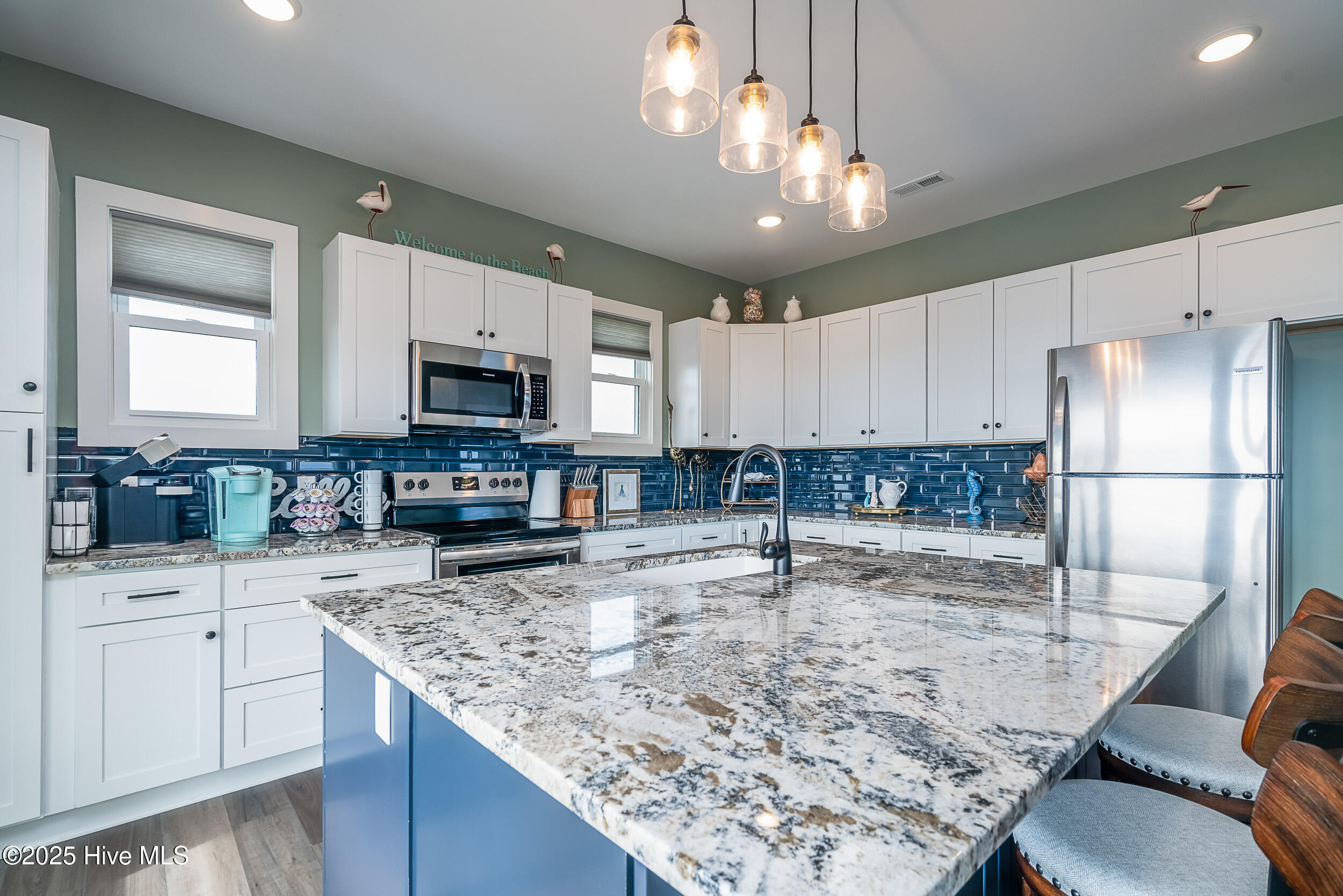 100524208 | Photo 29