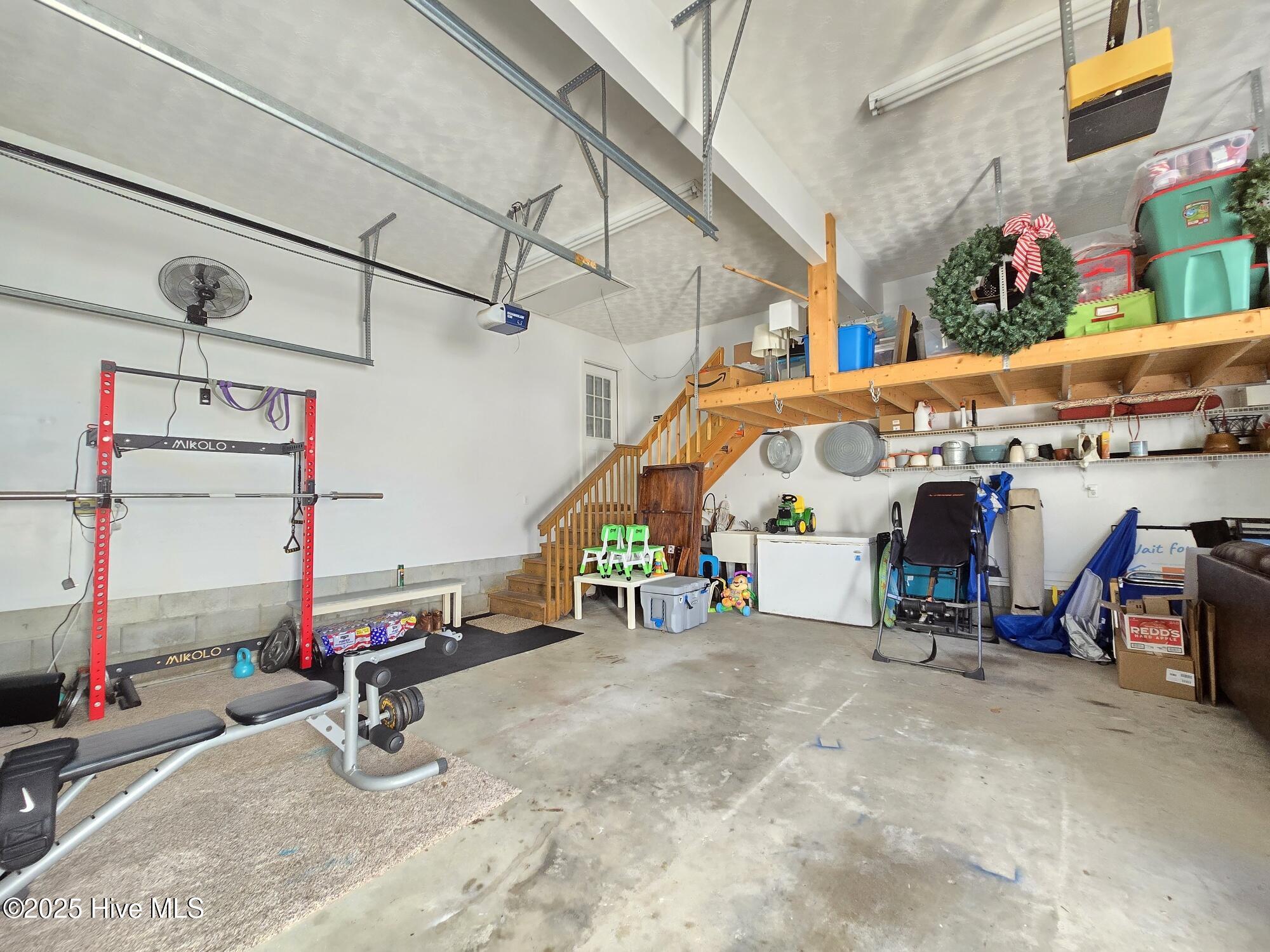 100531854 | Photo 29