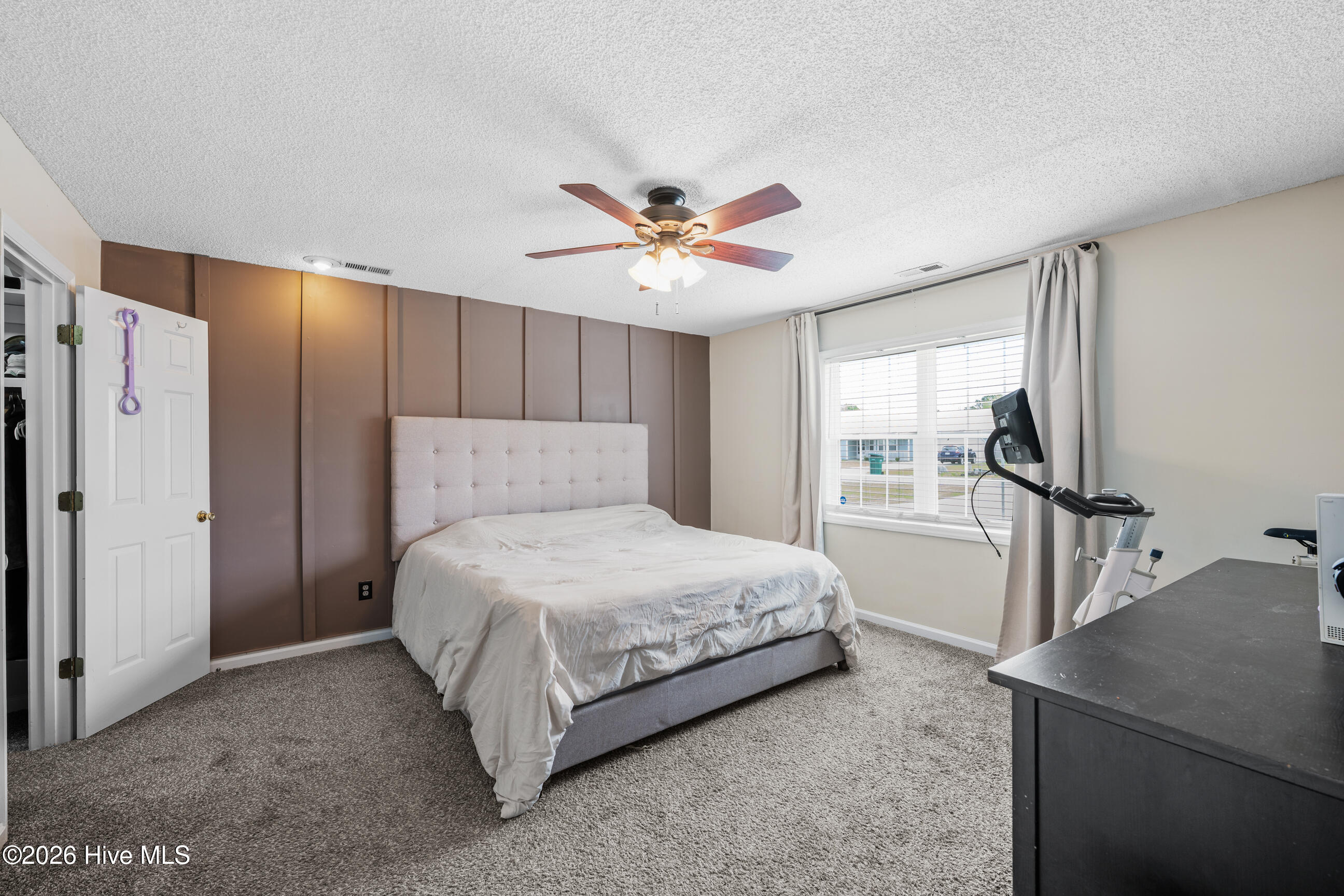 100566422 | Photo 13