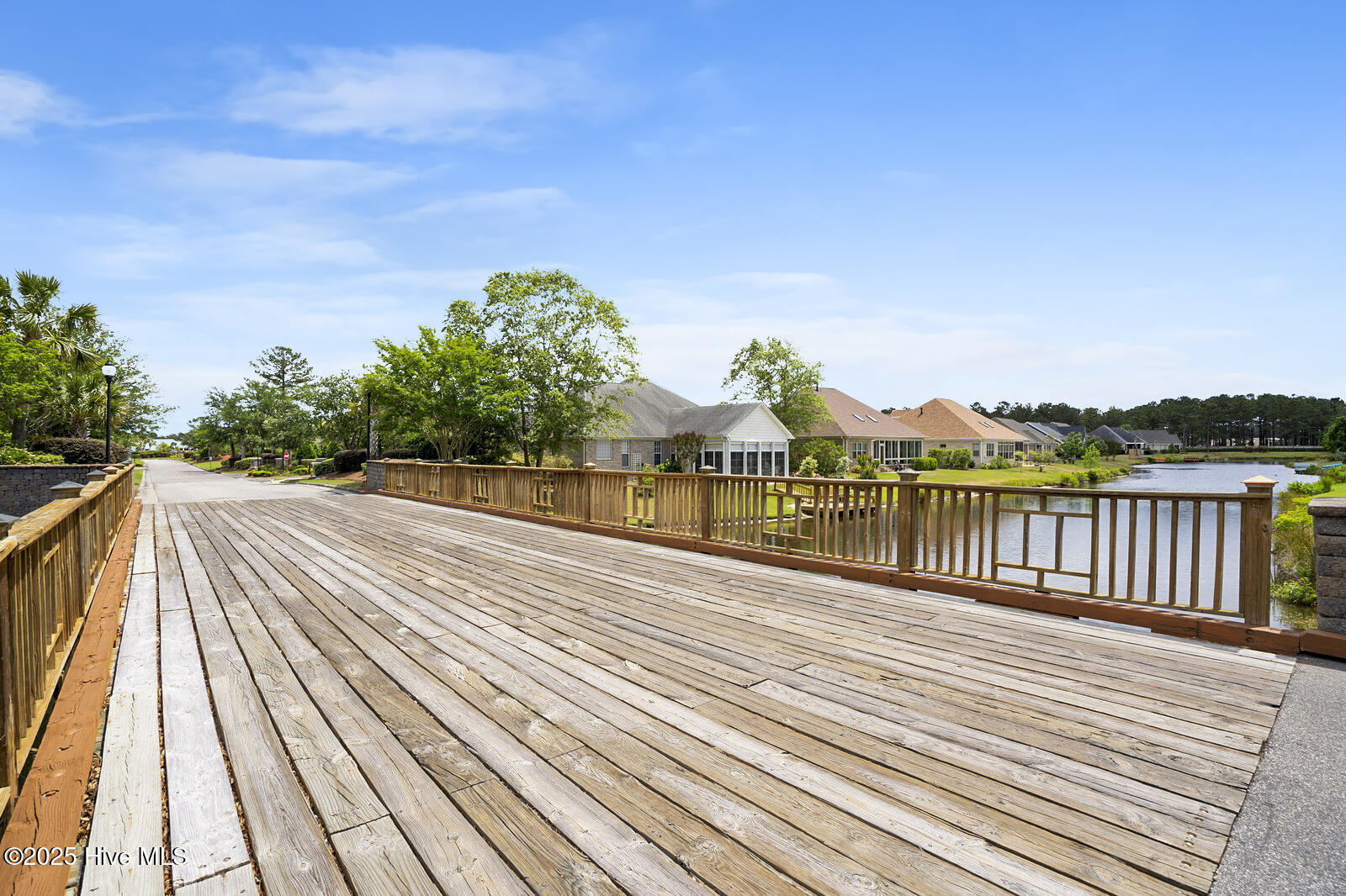 100541104 | Photo 72