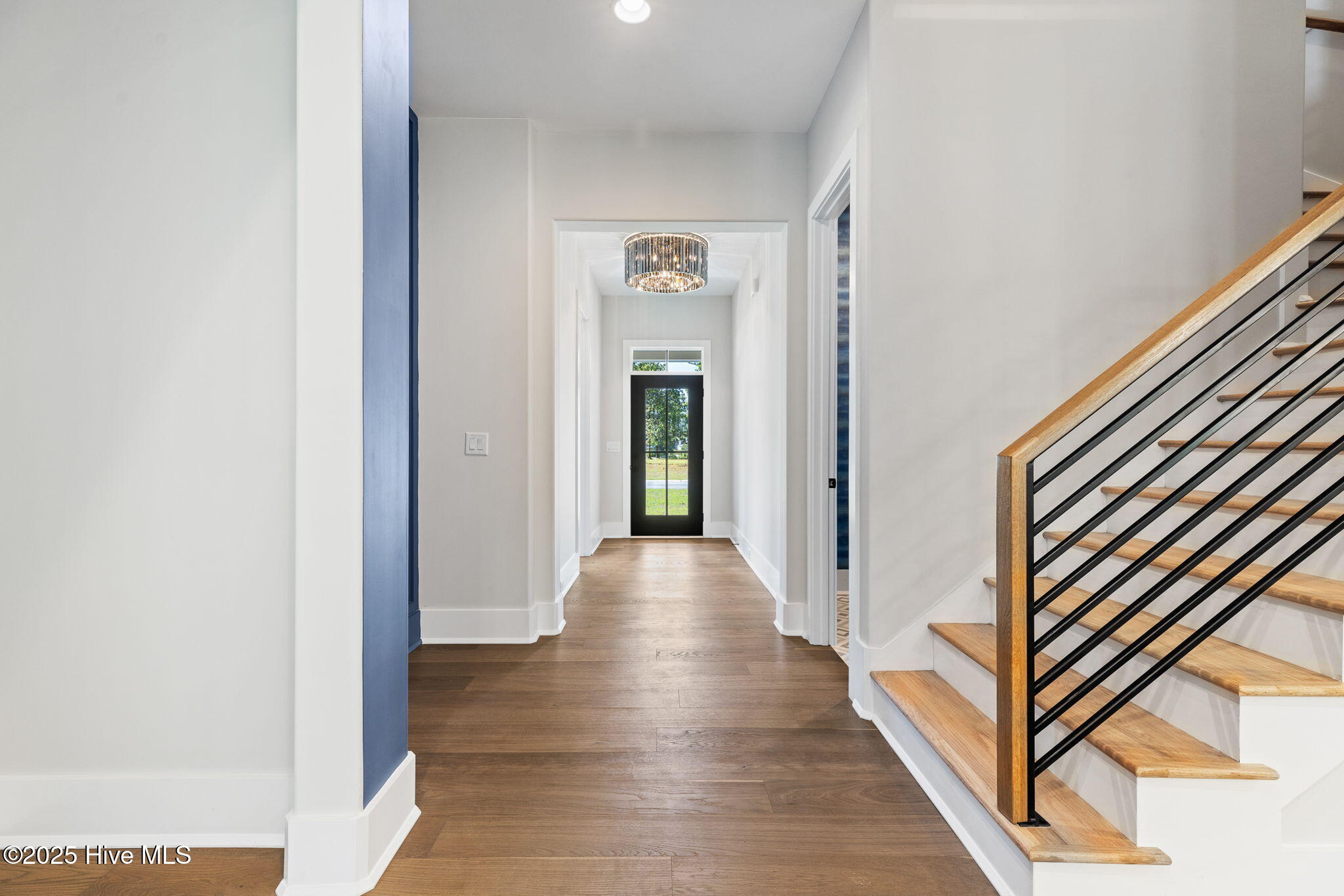 100522632 | Photo 32