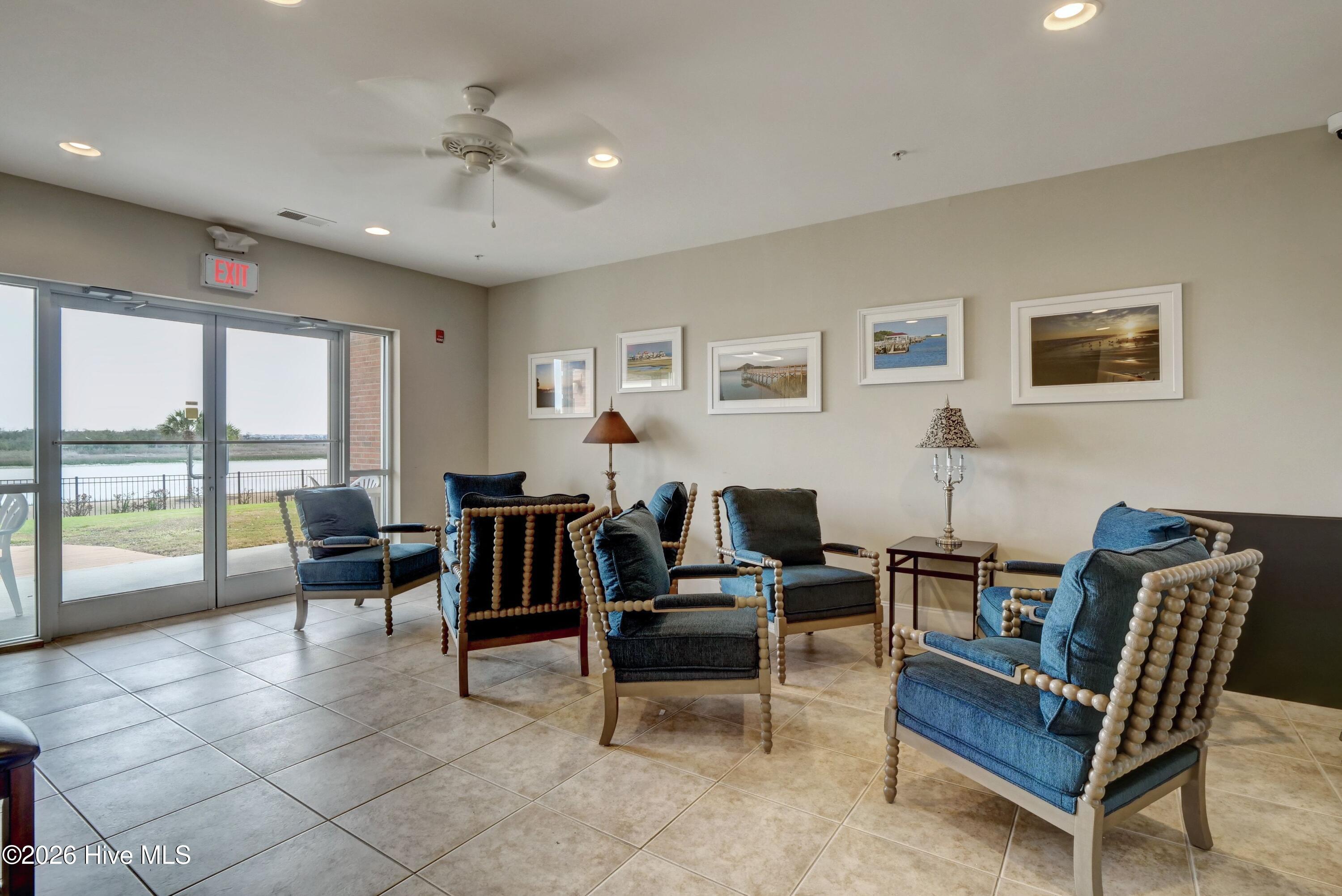 100556994 | Photo 36