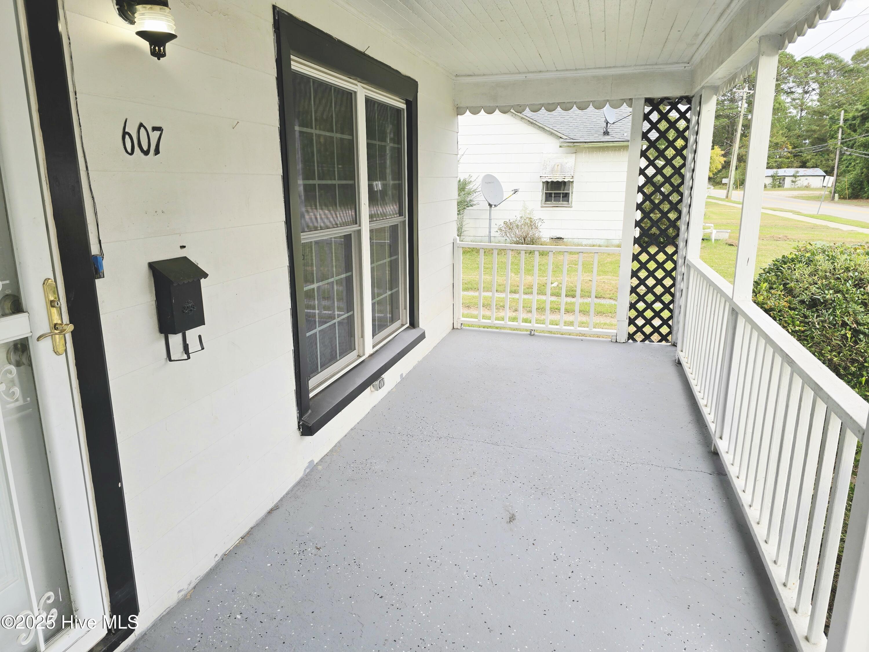 Homes for sale in Scotland Neck, NC | 607 E 9Th St, Scotland Neck, NC 27874 | MLS# 100535660