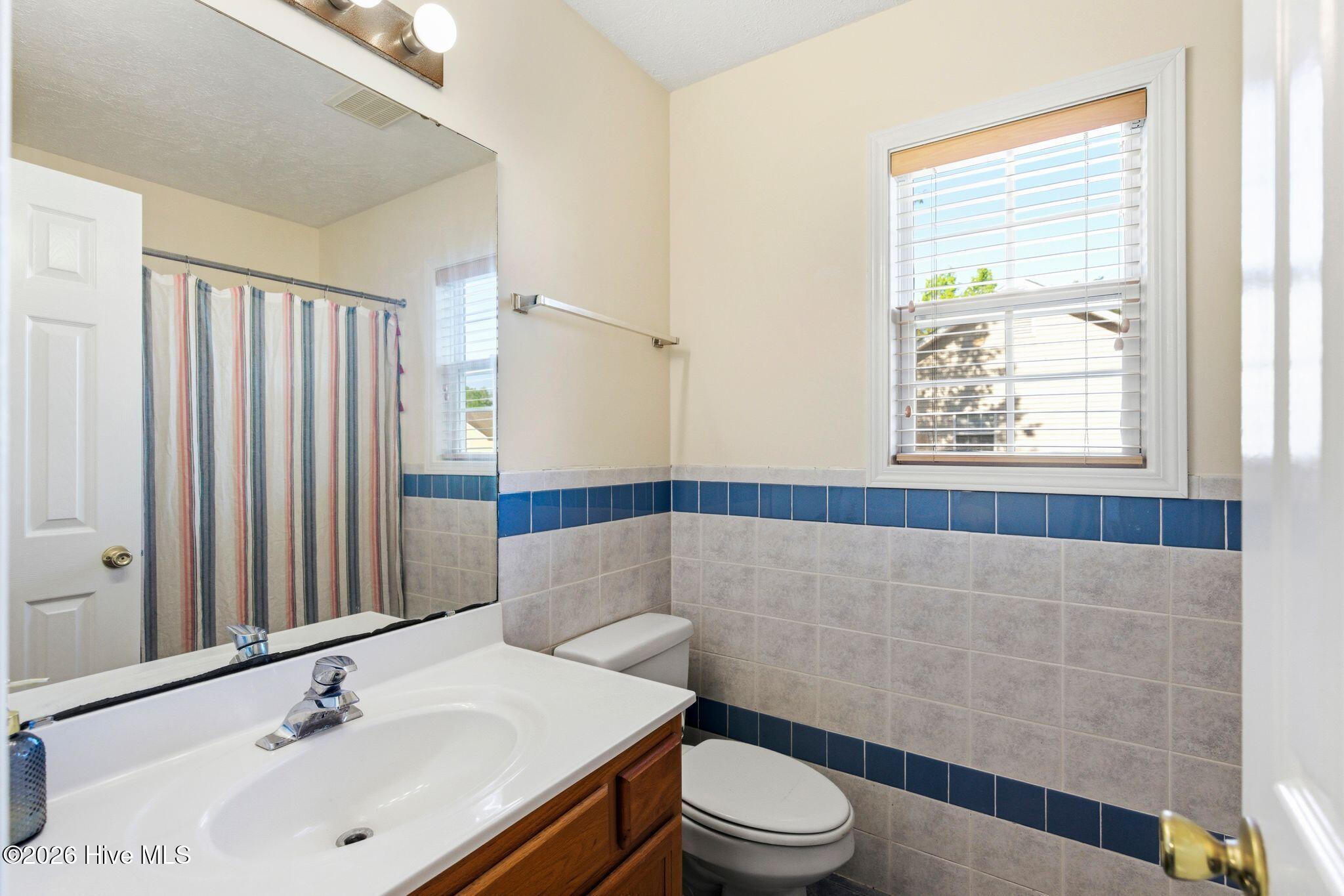 100567246 | Photo 11