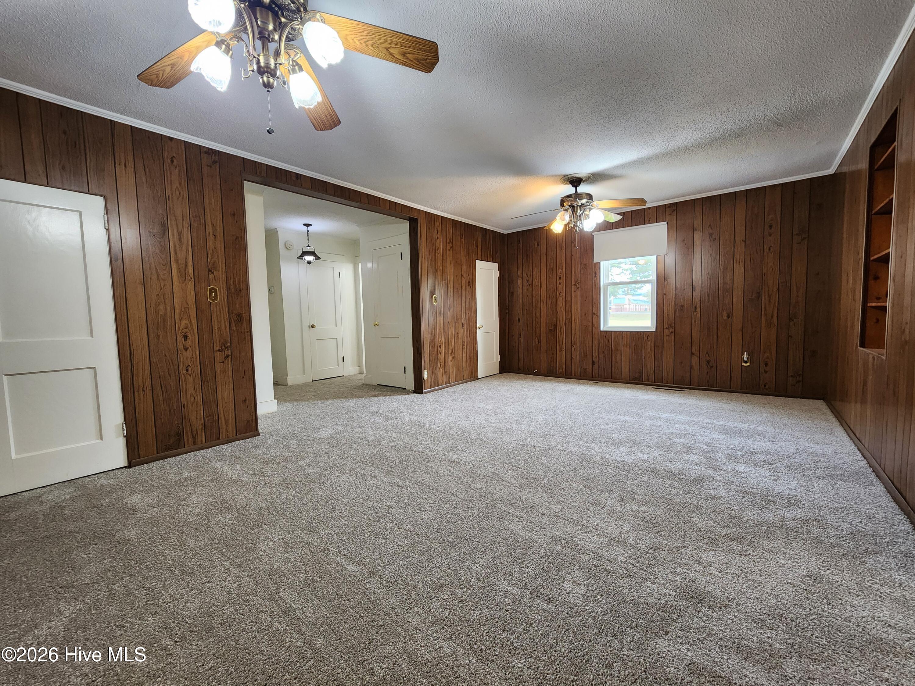 100561545 | Photo 13