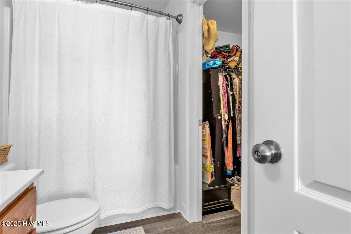 100527924 | Photo 18