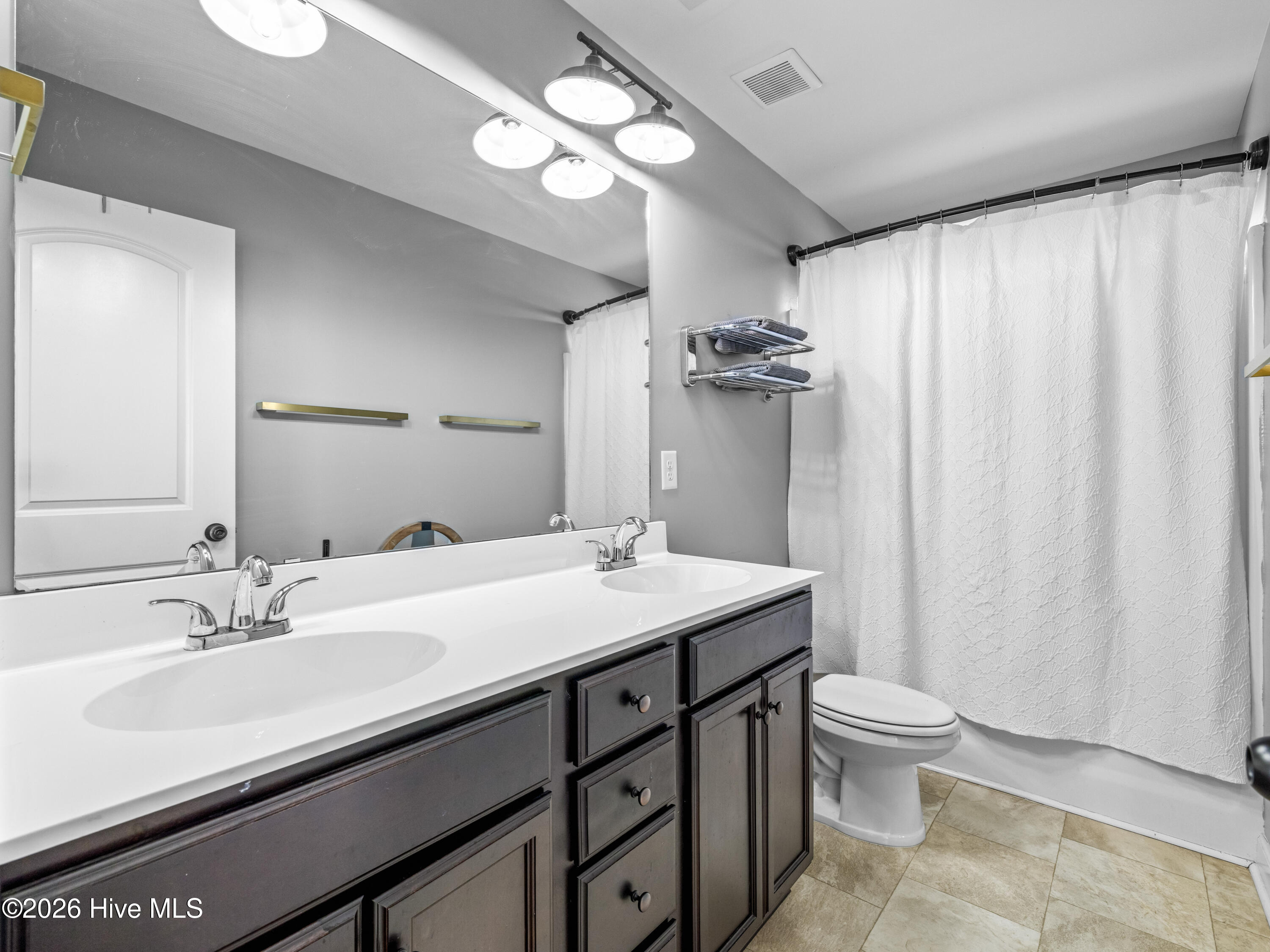 100549966 | Photo 45