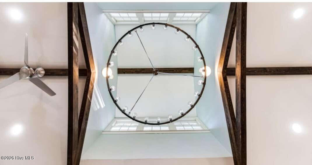 100539147 | Photo 14