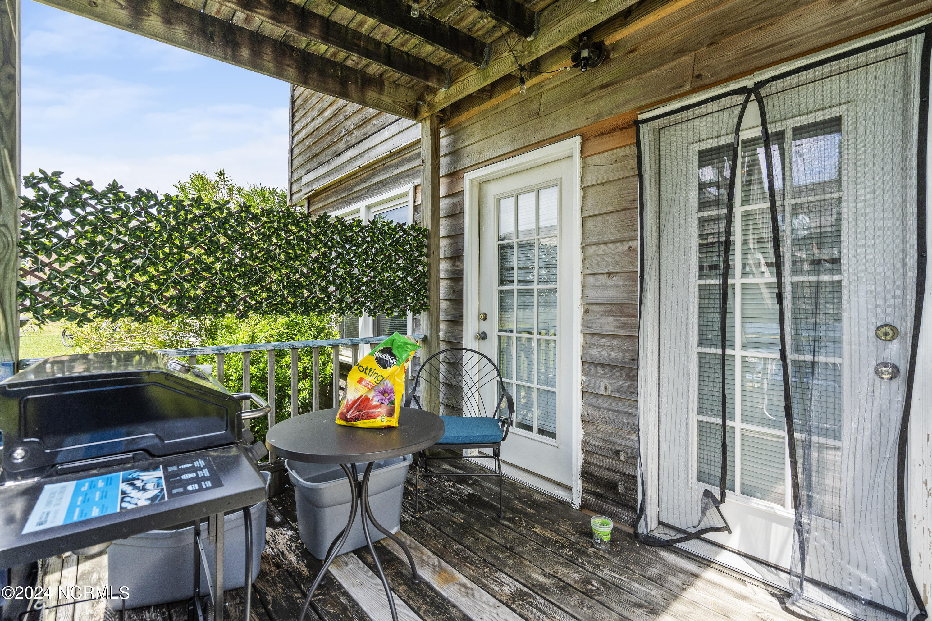 100488510 | Photo 62