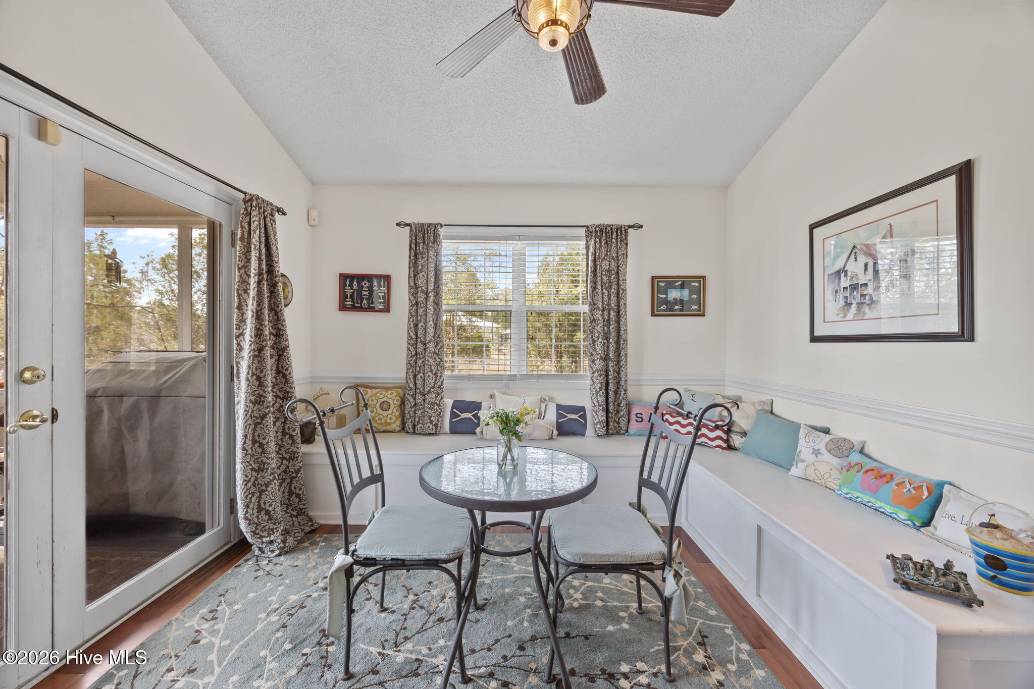 Dining Area with Banquet Seating - Plenty of Storage