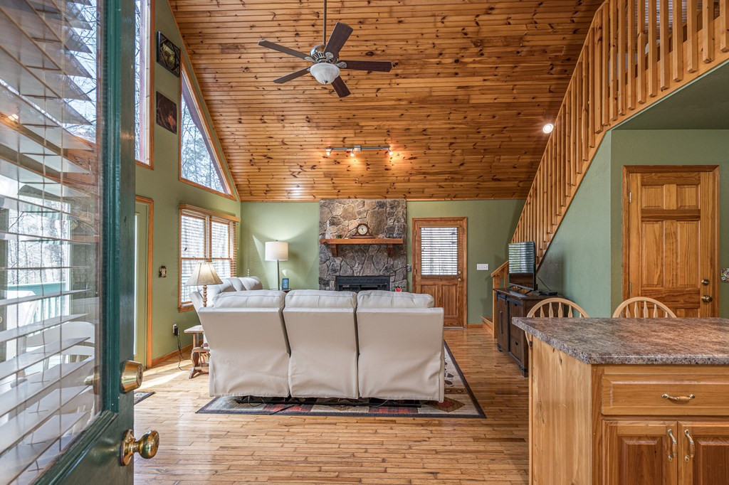 115 New Castle Road, Murphy, NC 28906 Listing Photo  2